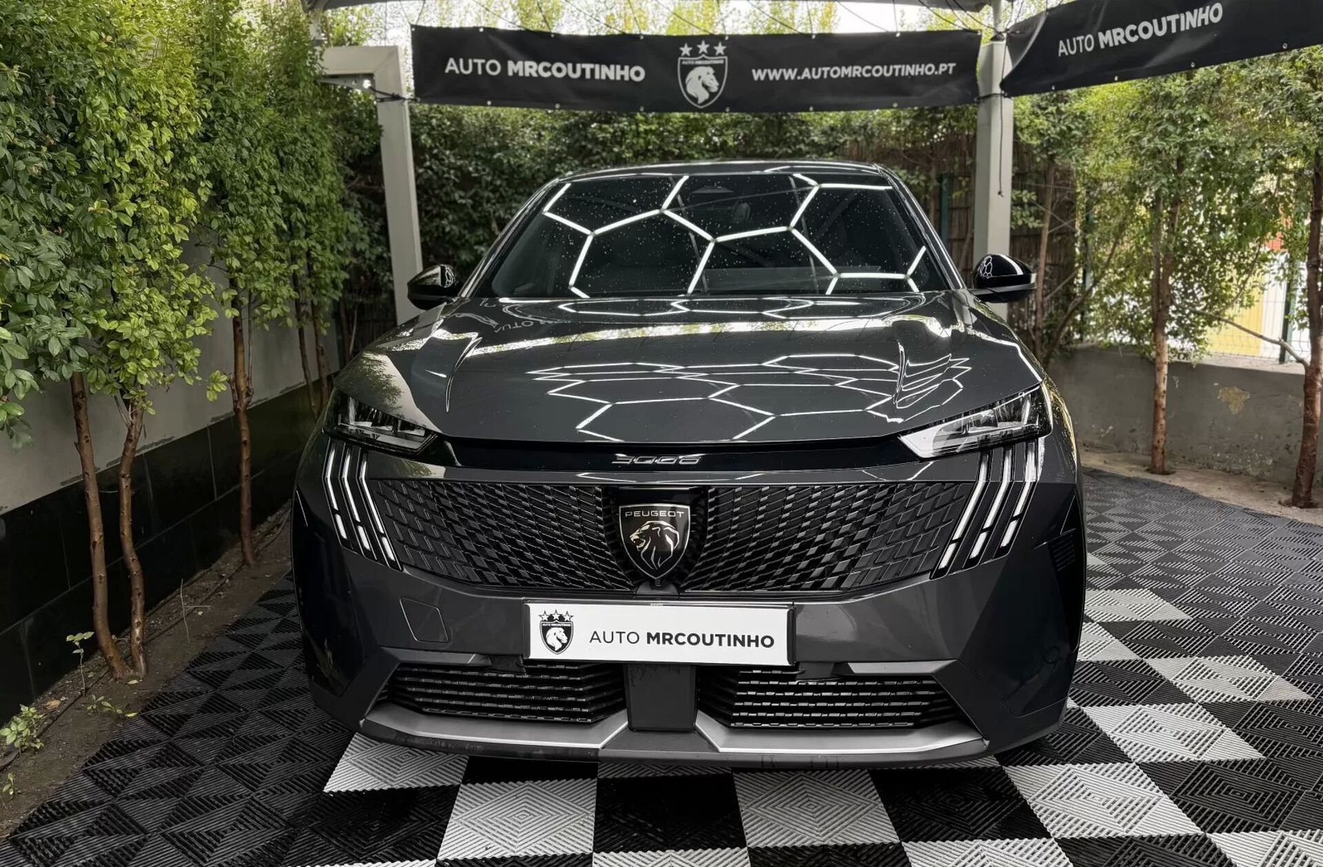 PEUGEOT 3008 1.2 Hybrid Allure e-DCS6