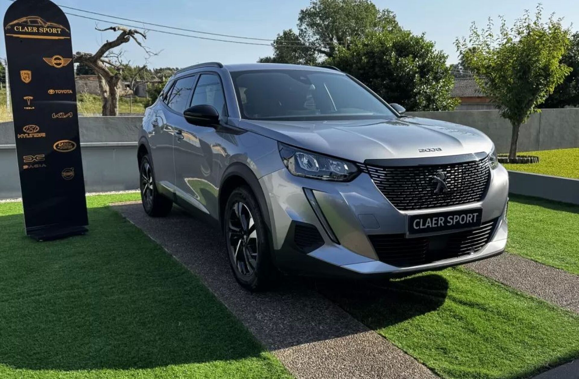 PEUGEOT 2008 PureTech 100 Allure