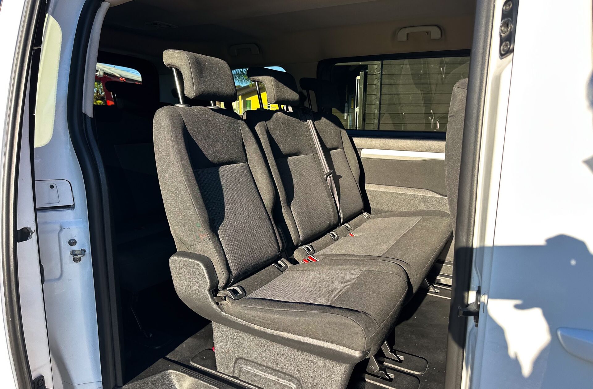 PEUGEOT Traveller 1.5 BlueHDi L2H1 Allure Standard