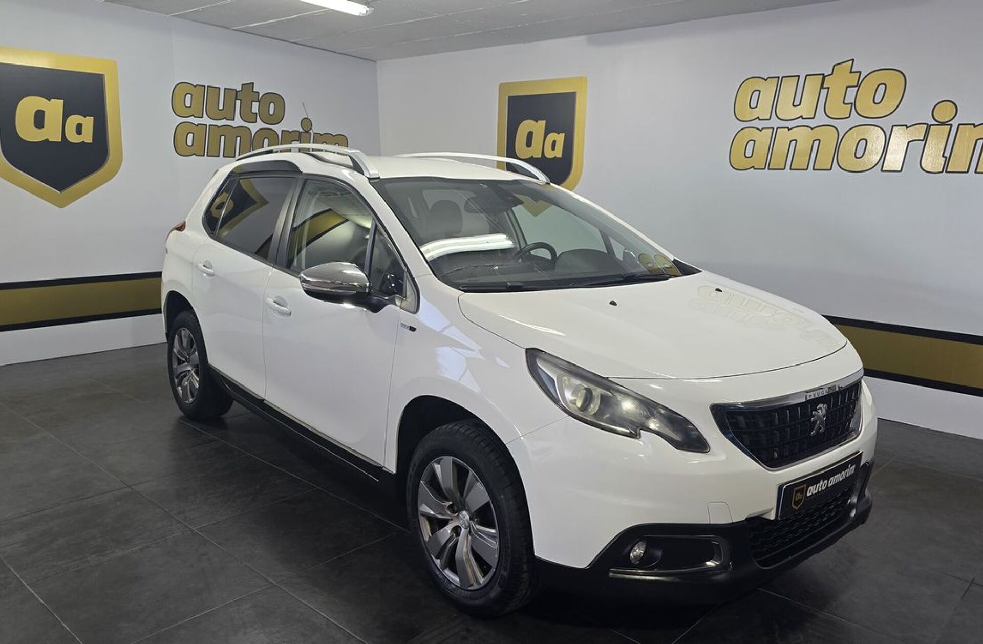 PEUGEOT 2008 1.2 PureTech Style