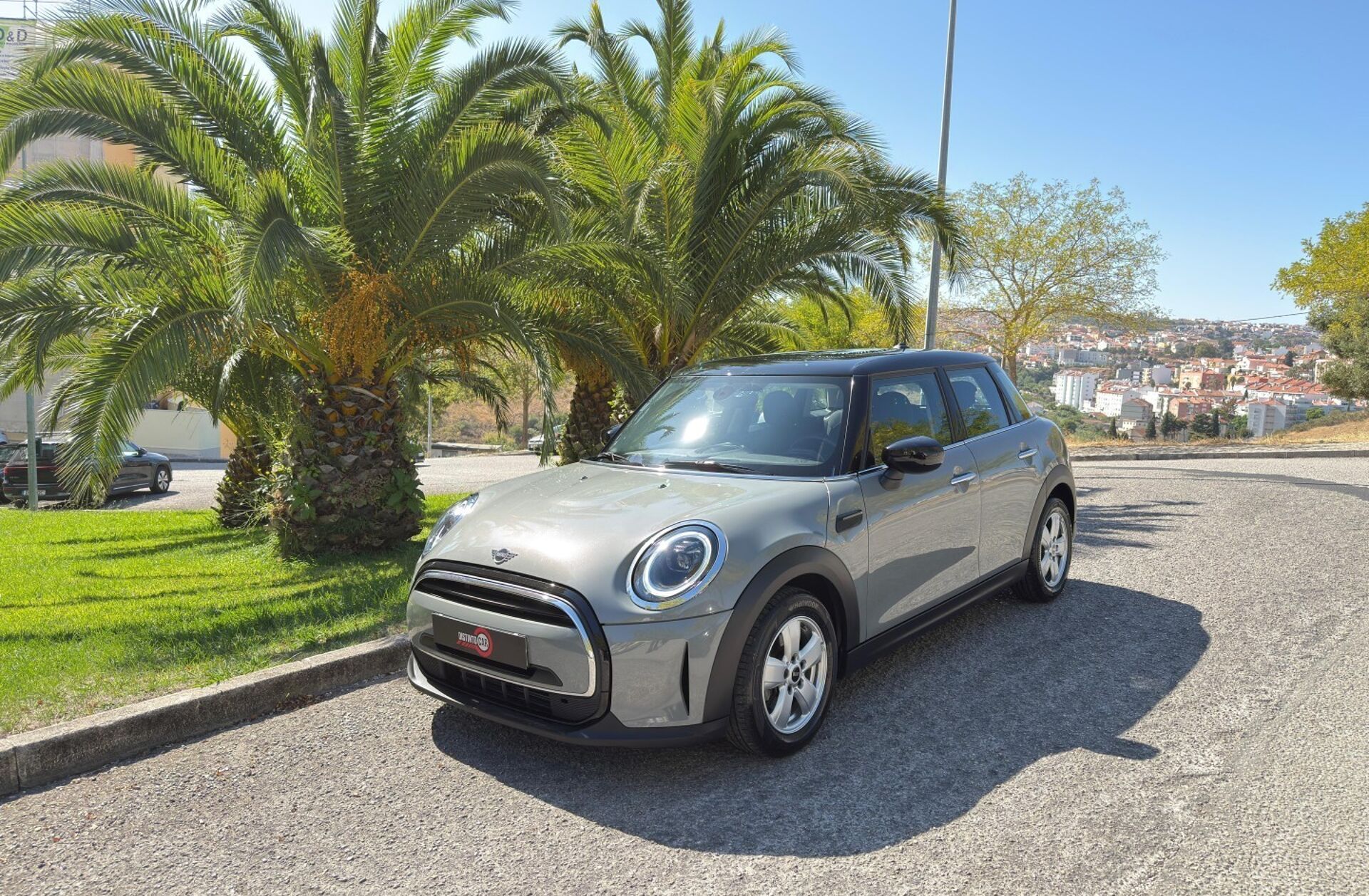 MINI Mini Cooper Premium Essential Auto