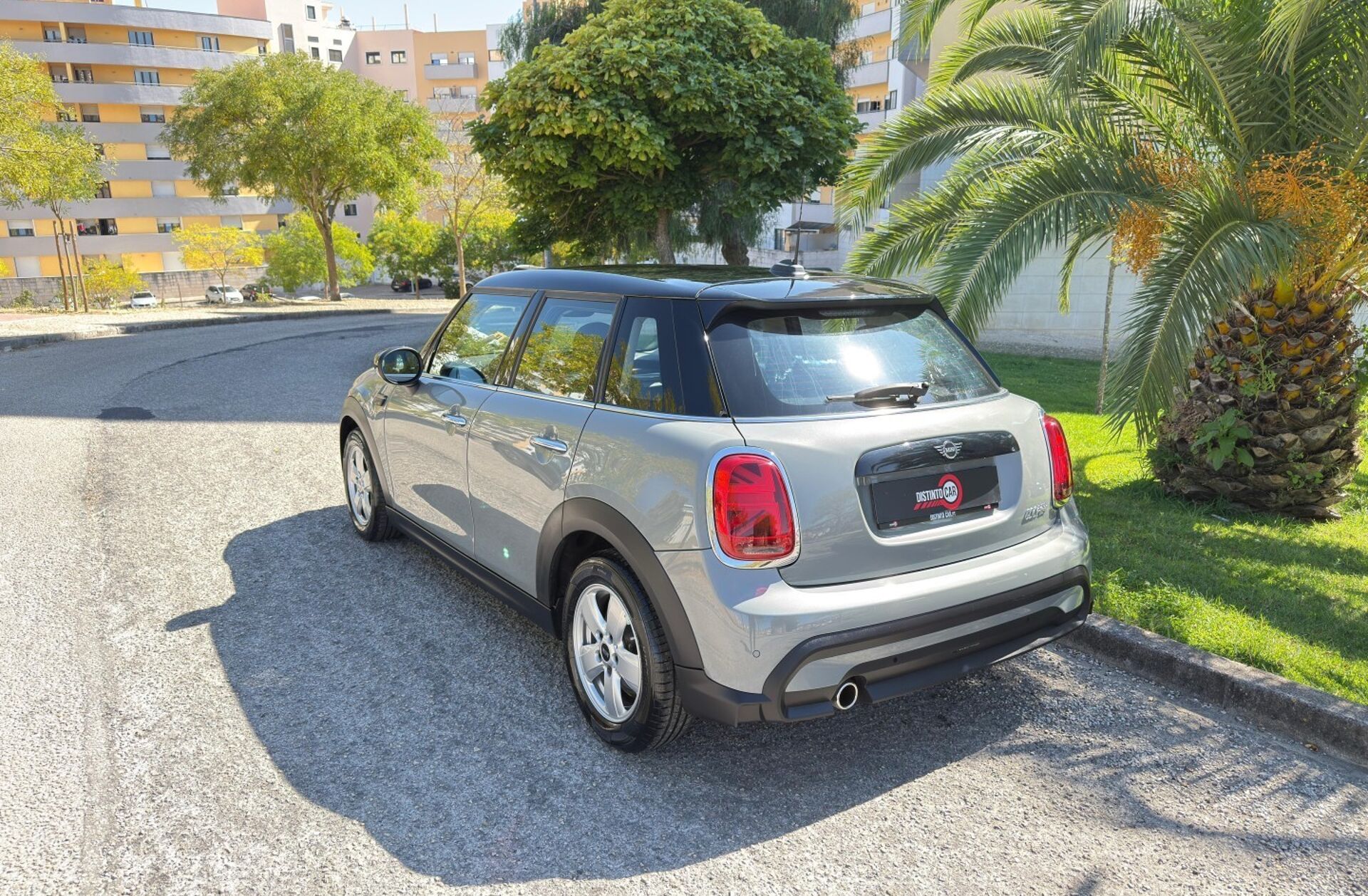 MINI Mini Cooper Premium Essential Auto