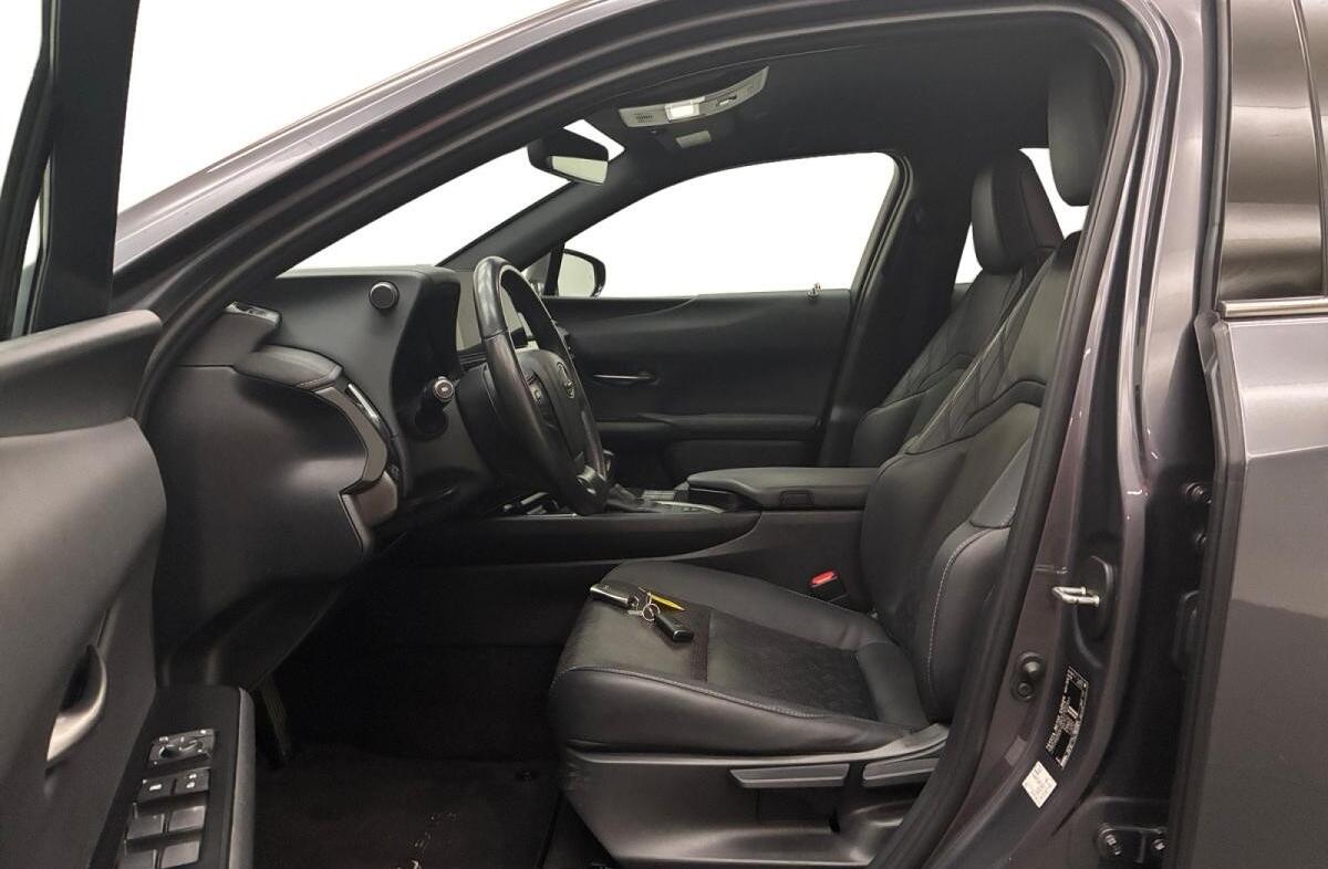 LEXUS UX 250h Premium