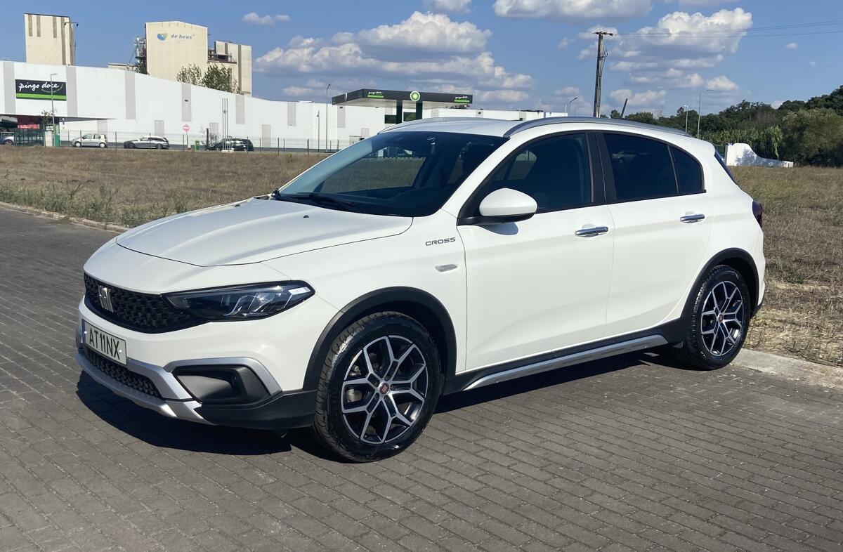 FIAT Tipo 1.0 GSE T3 Cross