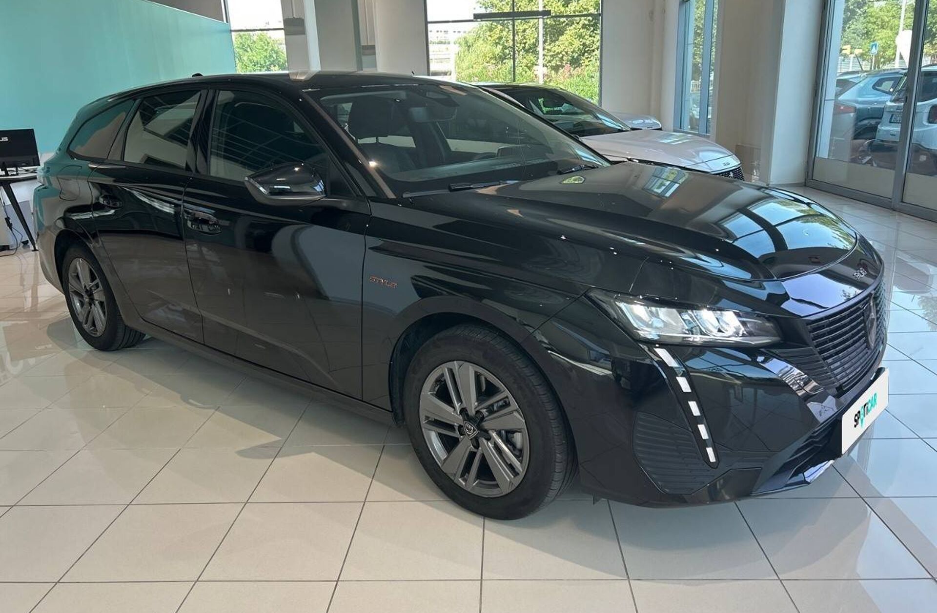 PEUGEOT 308 1.5 BlueHDi Style EAT8