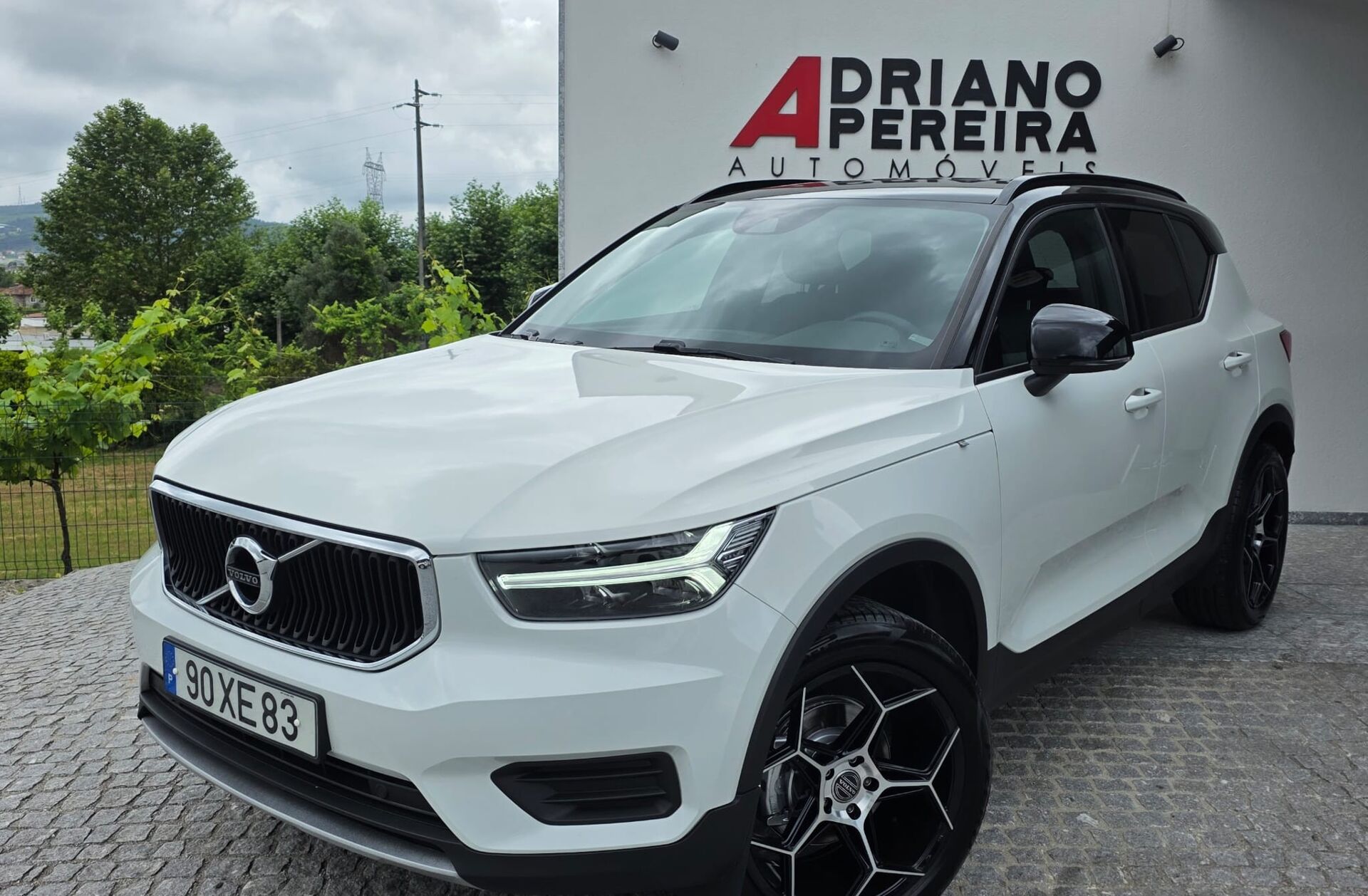 VOLVO XC40 1.5 T3 Momentum Tech Edition