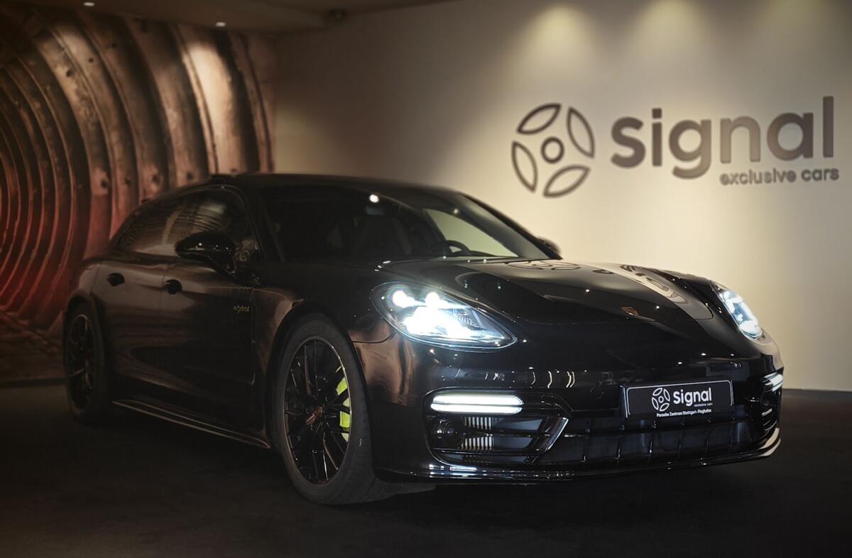 PORSCHE Panamera 4 E-Hybrid