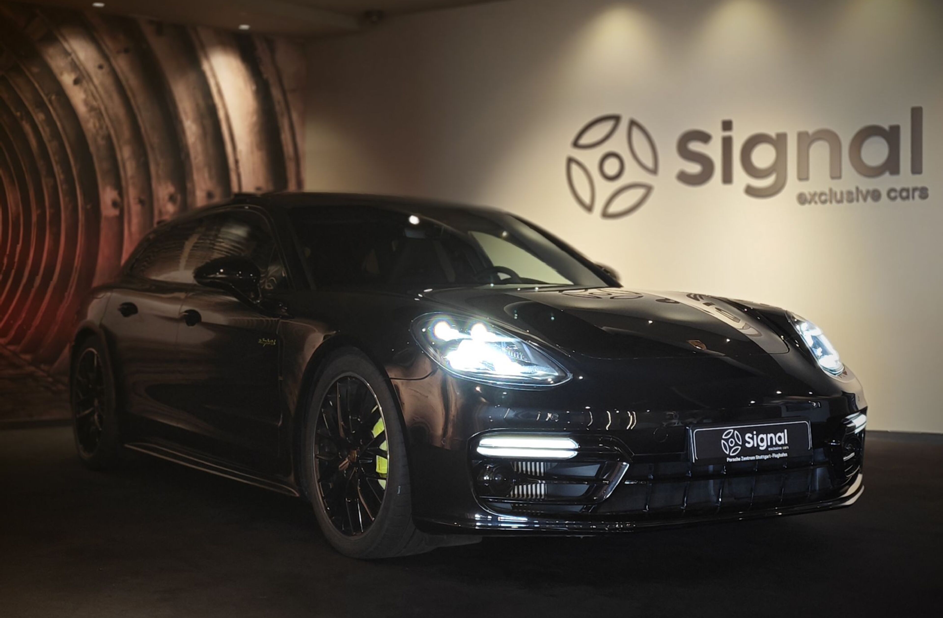 PORSCHE Panamera 4 E-HYBRID
