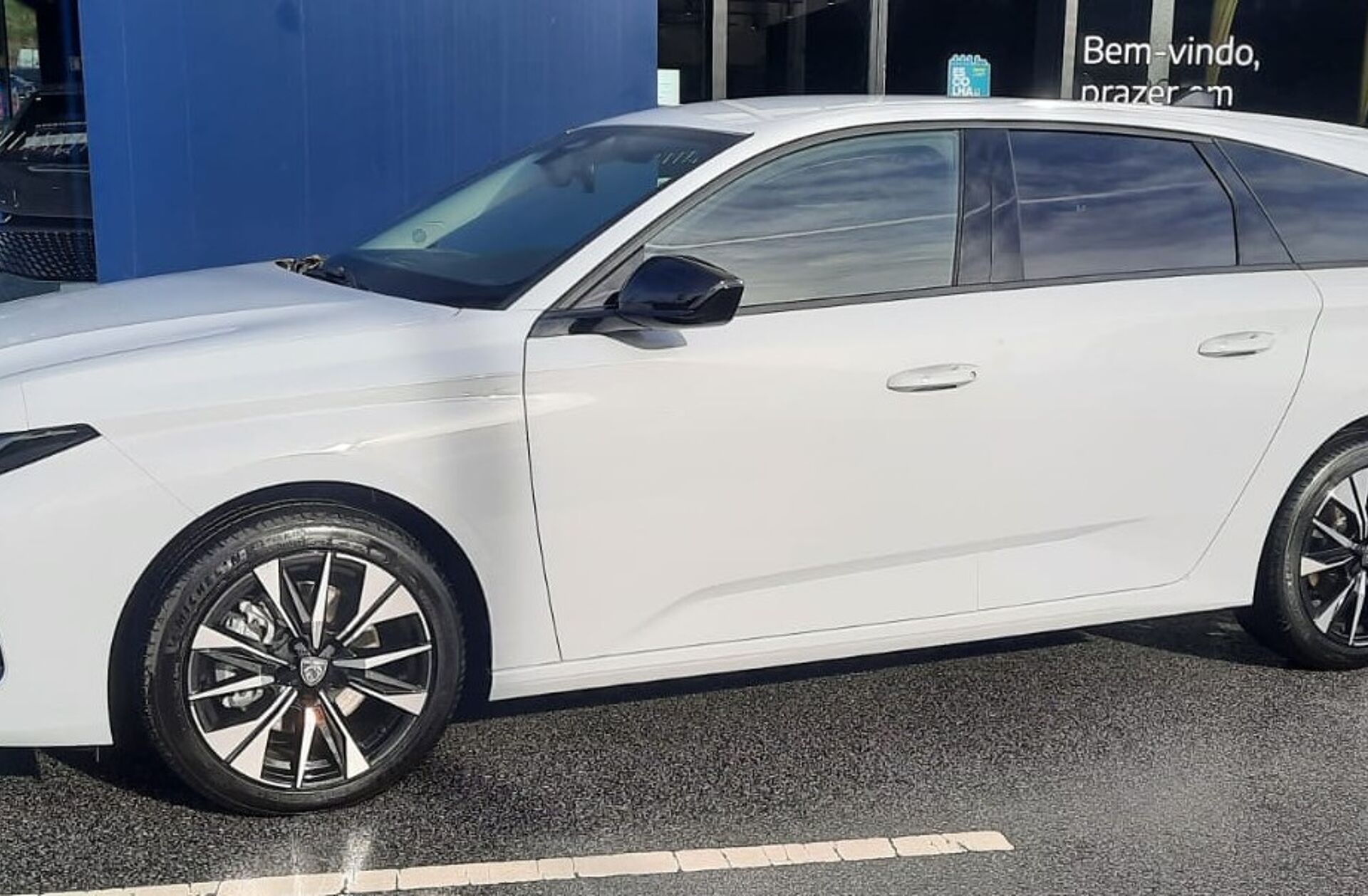 PEUGEOT 308 SW 1.2 Hybrid Allure e-DCS6