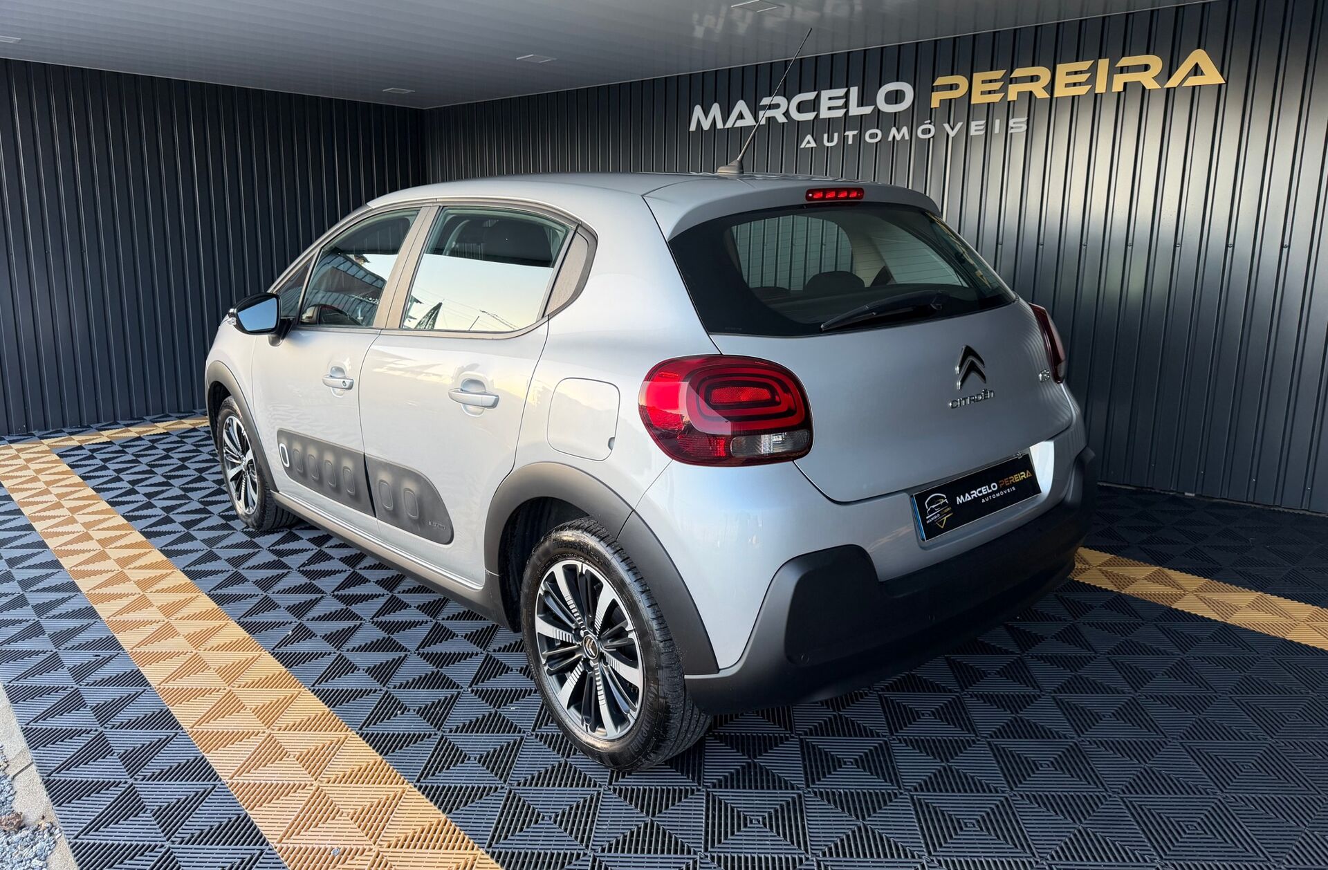 CITROEN C3 1.2 PureTech Shine