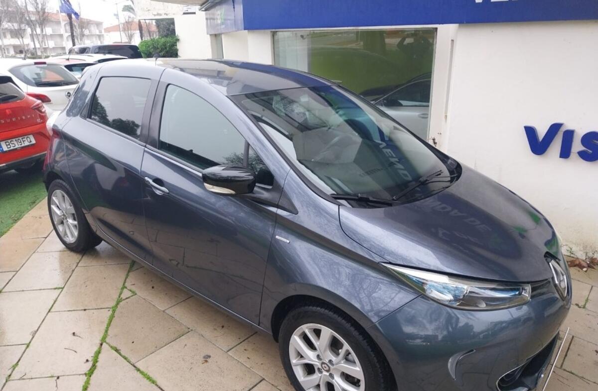 RENAULT ZOE Limited 40
