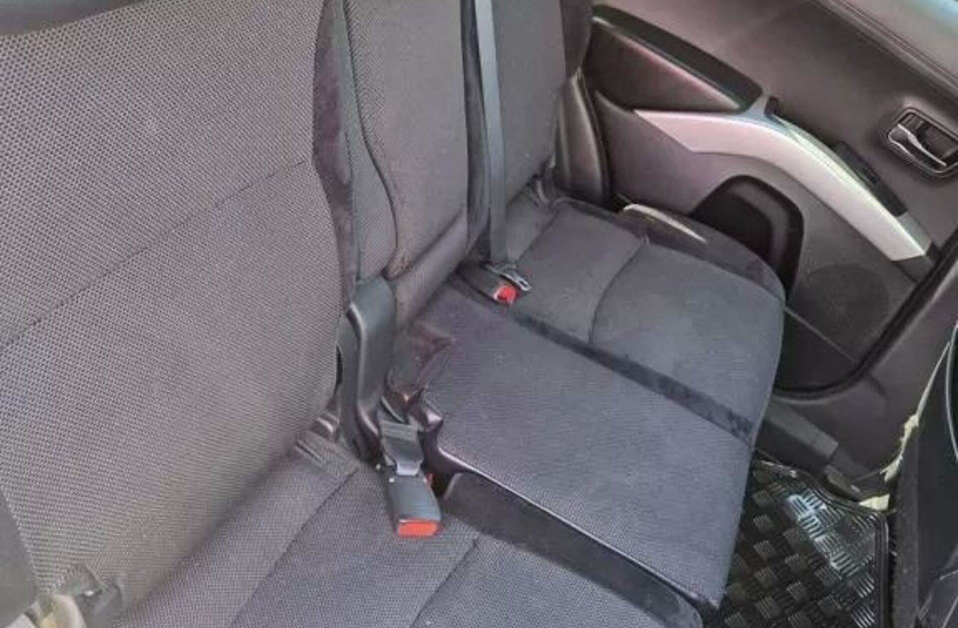 MITSUBISHI Outlander 2.2 DI-D Instyle