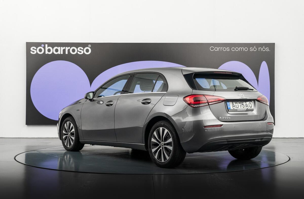 MERCEDES Classe A A 250 e Style Plus