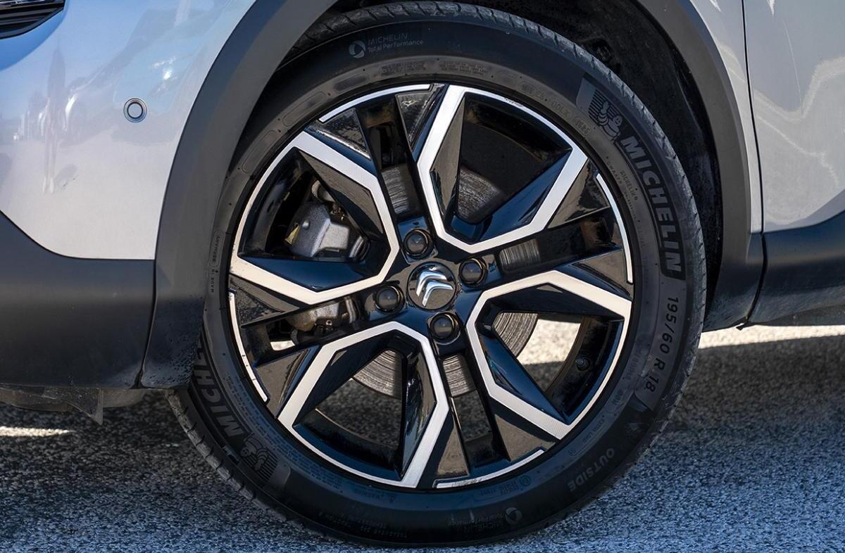 CITROEN C4 X e- 50 kWh Shine Pack