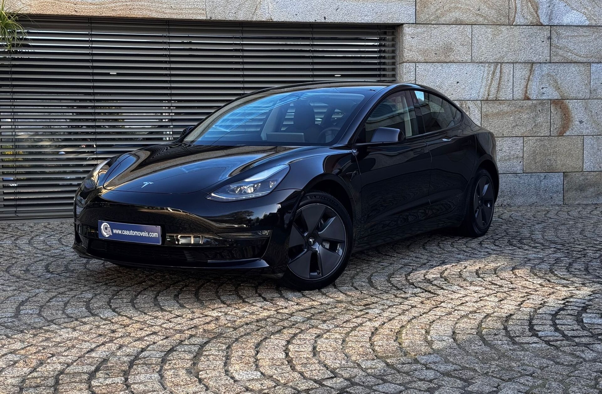 TESLA Model 3 Long Range Tração Traseira