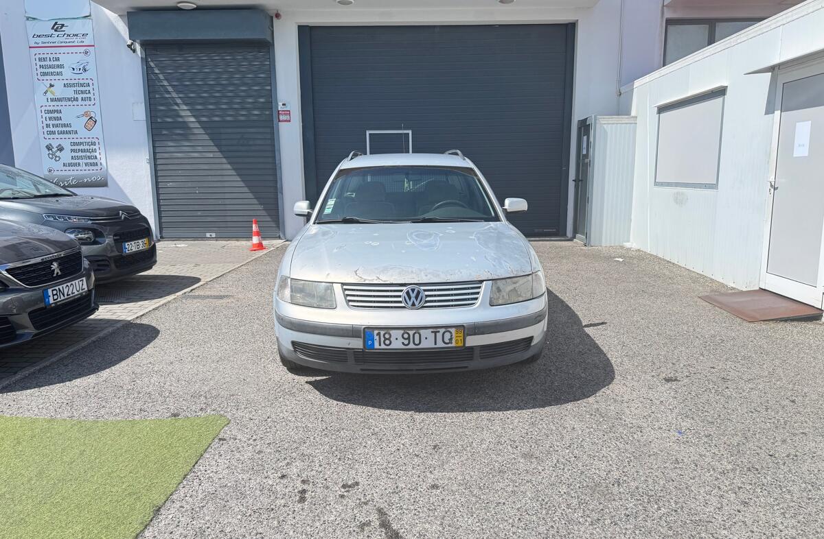 VOLKSWAGEN Passat 1.9 TDi Trendline
