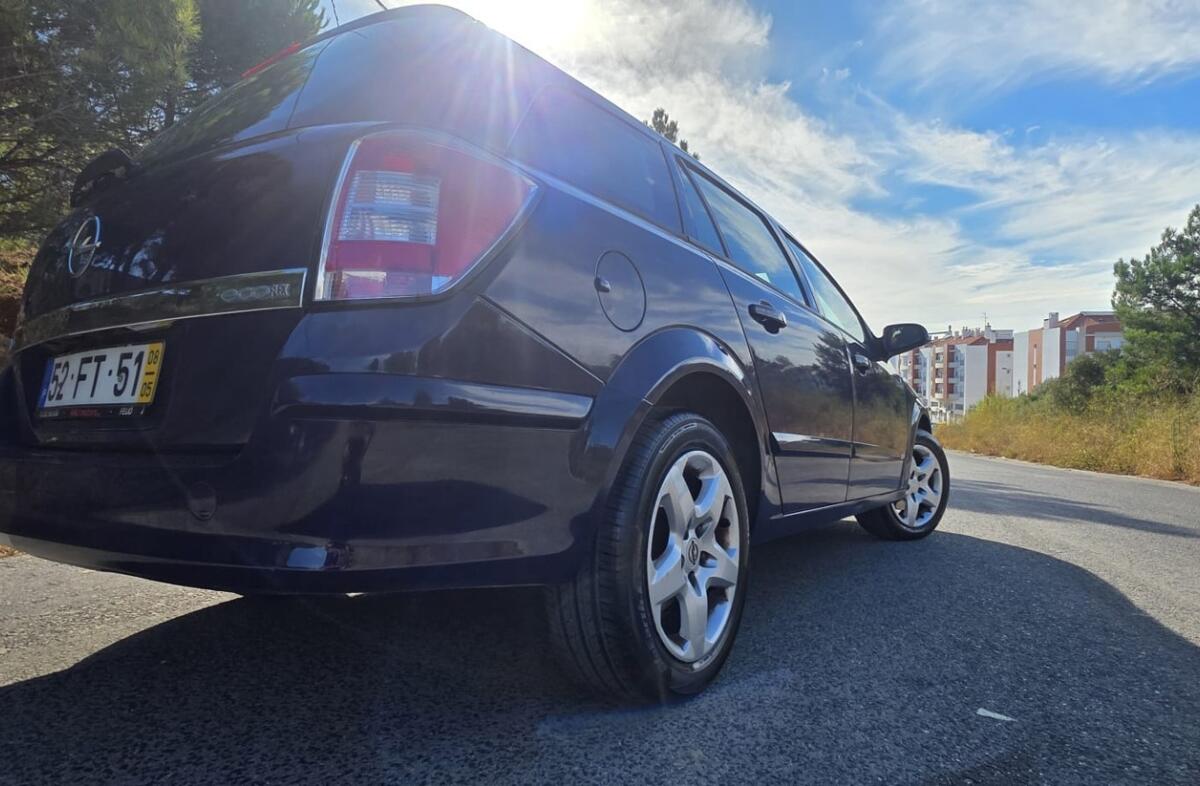 OPEL Astra H Astra Caravan 1.3 CDTi Edition