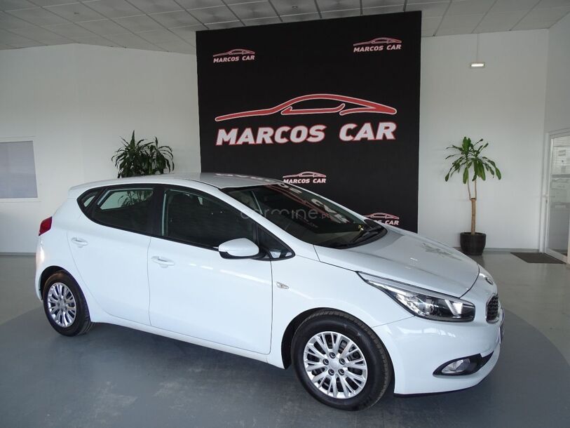 KIA Ceed 1.6 CRDi ECO por 13 900 € Marcoscar Stand Palhais Setúbal