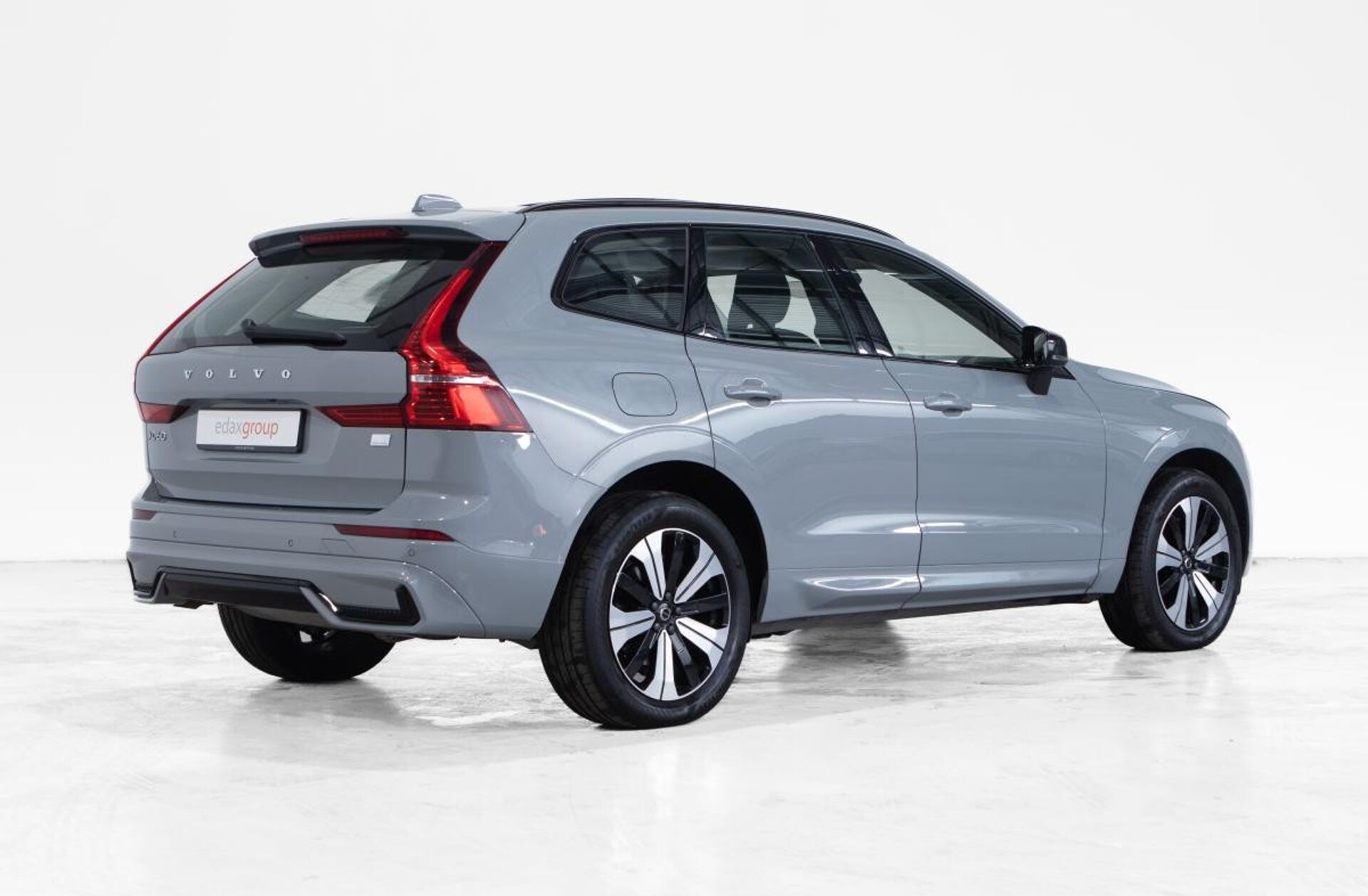 VOLVO XC60 2.0 T6 PHEV Core AWD
