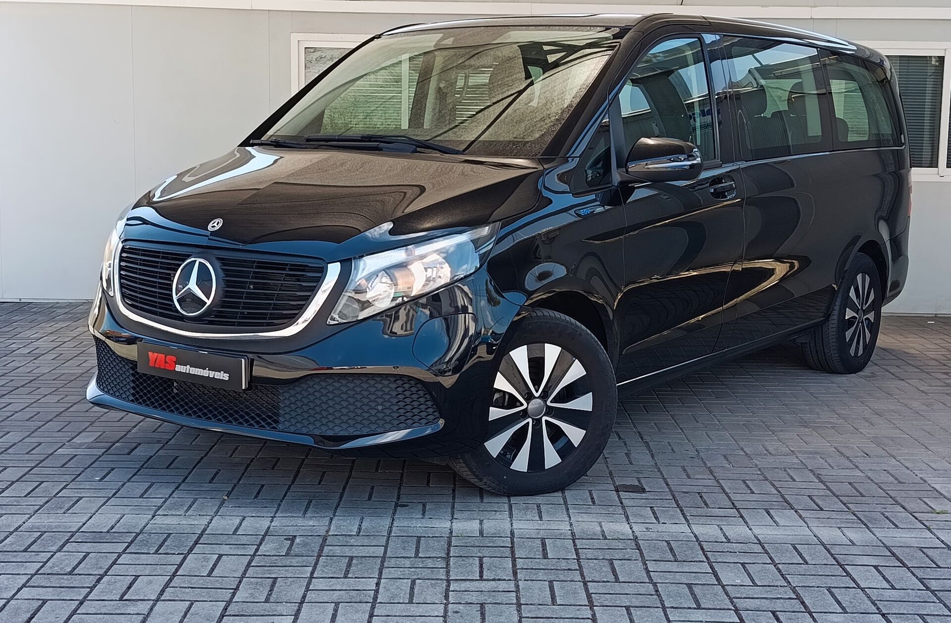 MERCEDES EQV 300 Long