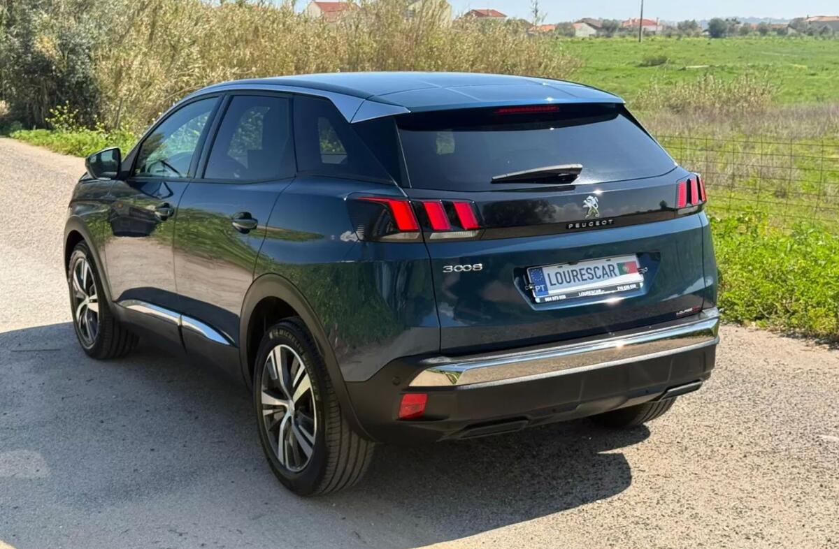 PEUGEOT 3008 1.5 BlueHDi Allure Pack EAT8