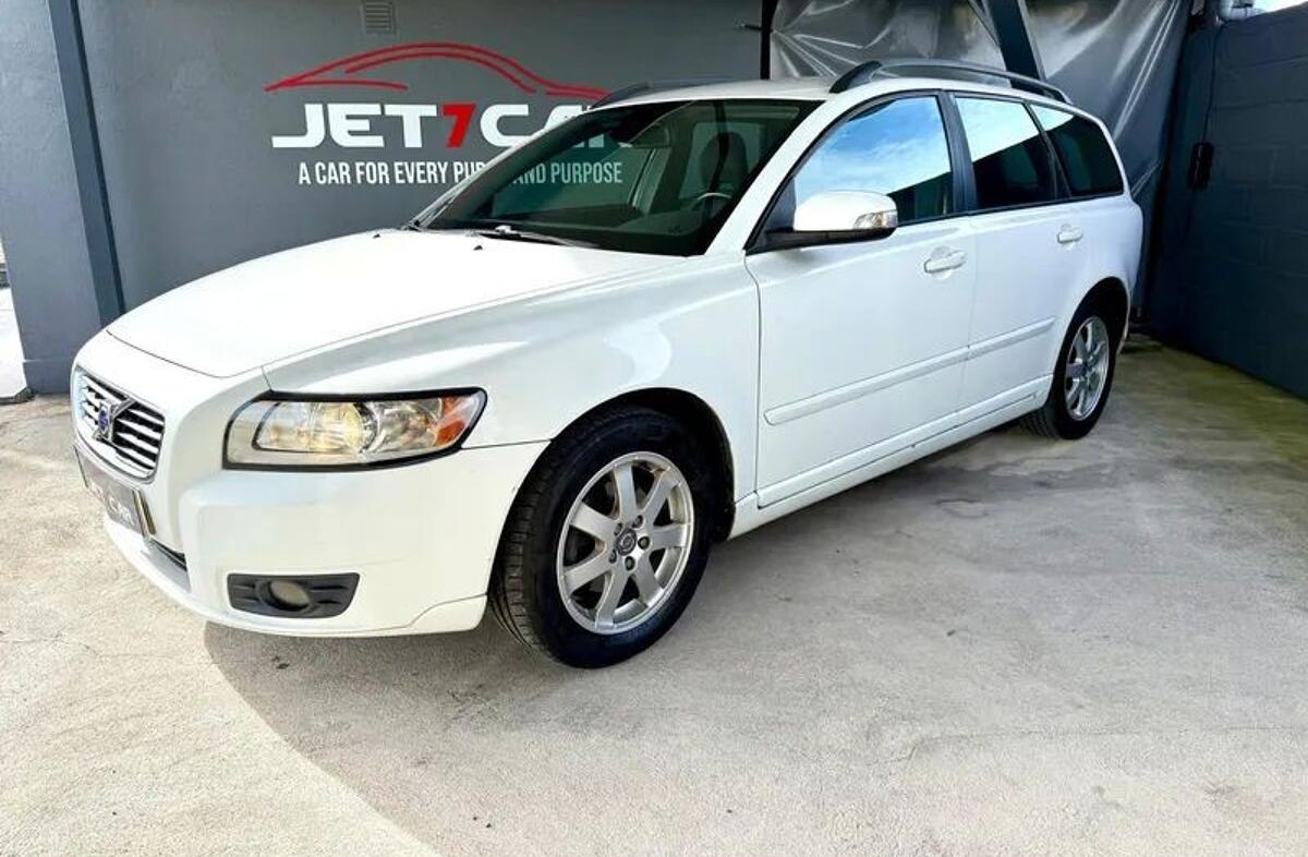 VOLVO V50 1.6 Momentum