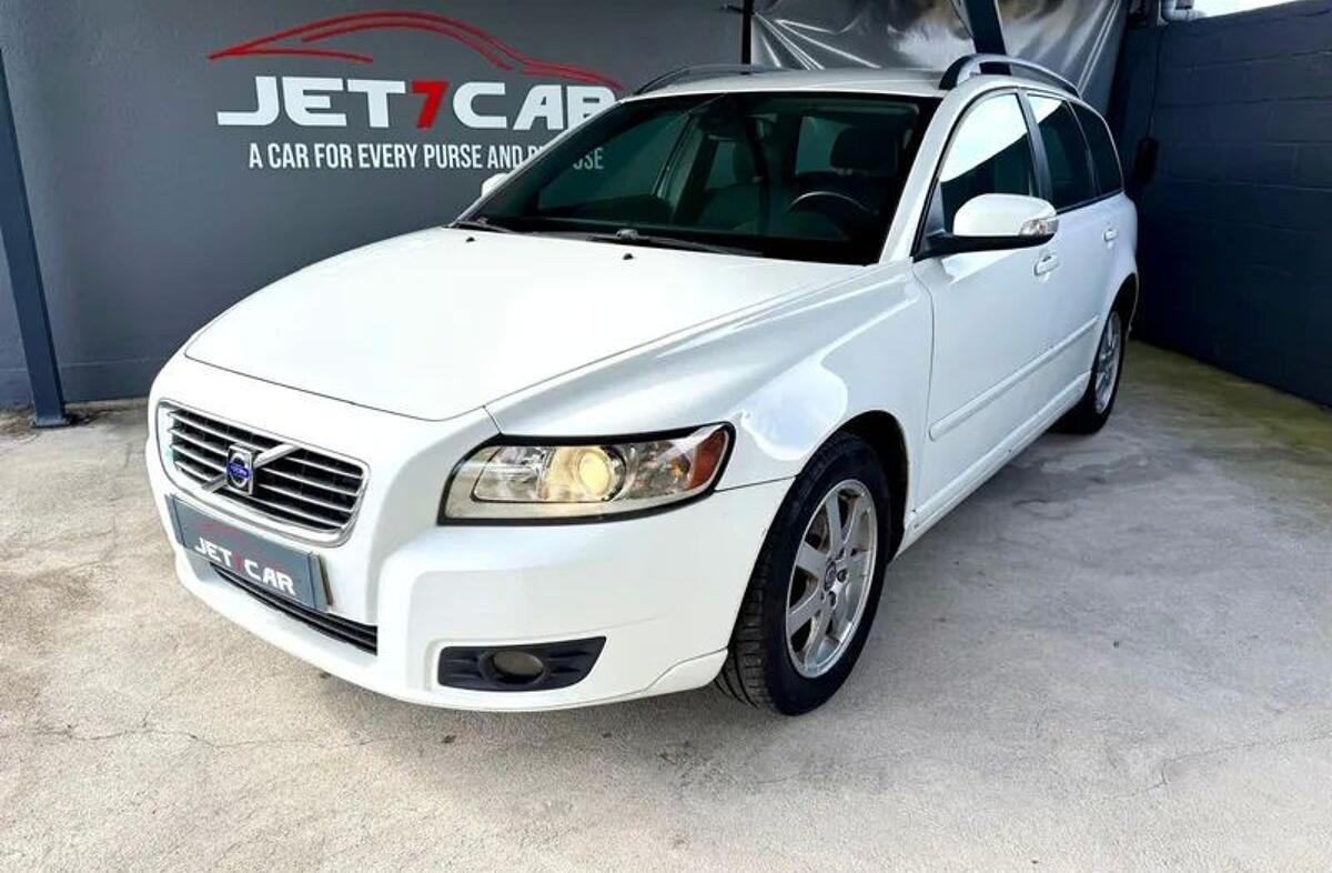 VOLVO V50 1.6 Momentum