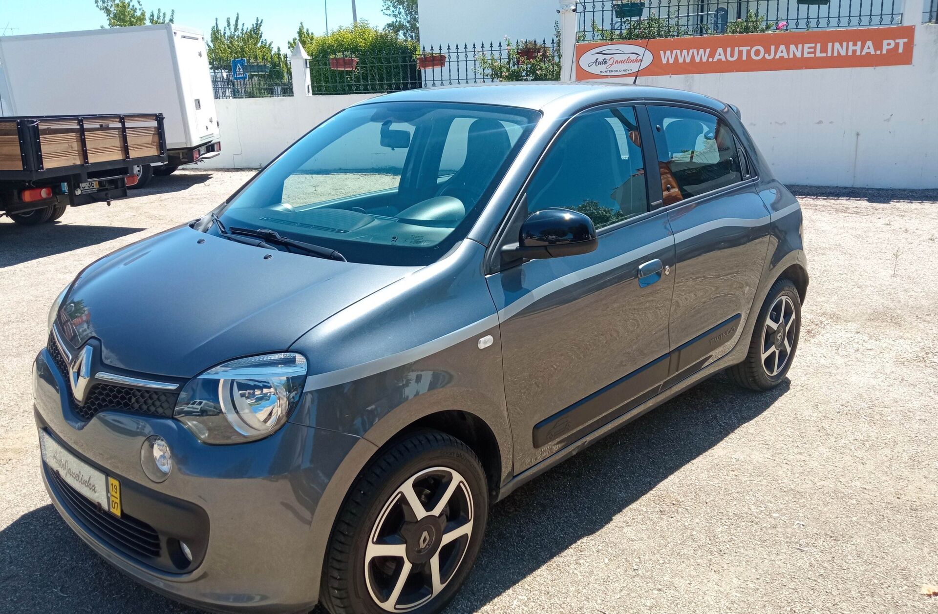 RENAULT Twingo 1.0 SCe Limited