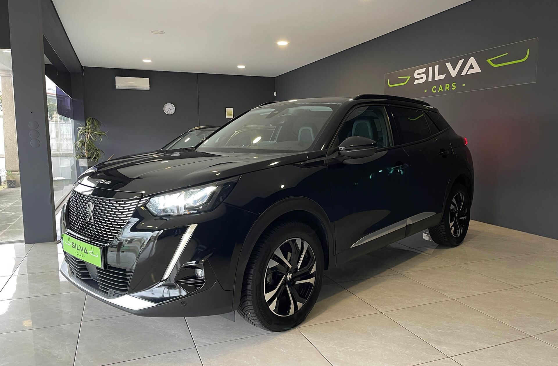 PEUGEOT 2008 1.2 PureTech Allure Pack EAT8