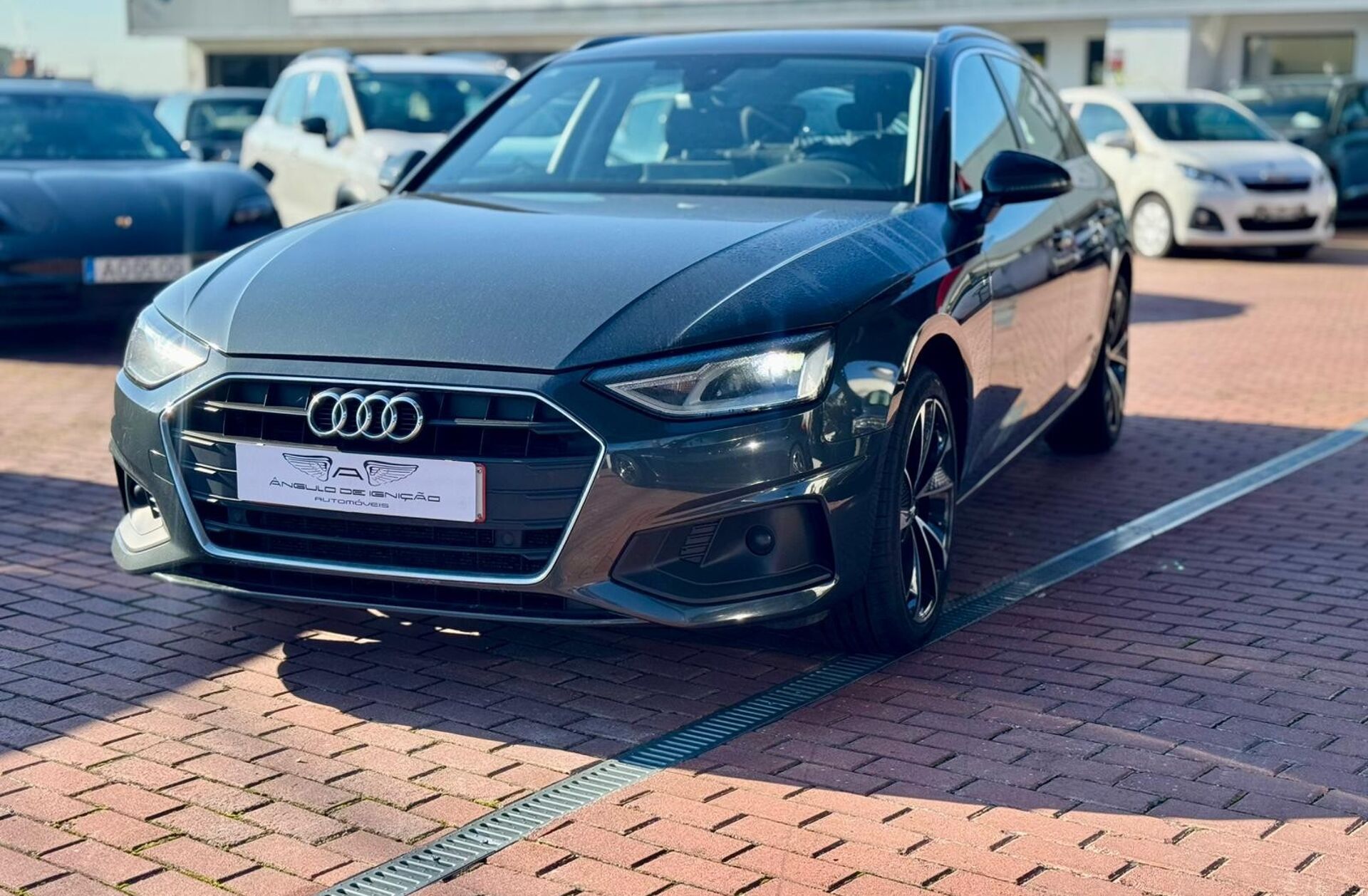 AUDI A4 30 TDI Advanced S tronic