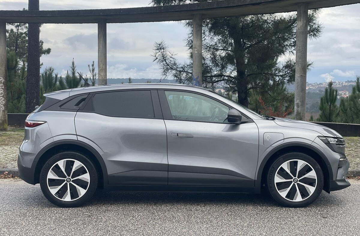 RENAULT Mégane E-Tech EV60 Iconic Optimum Charge