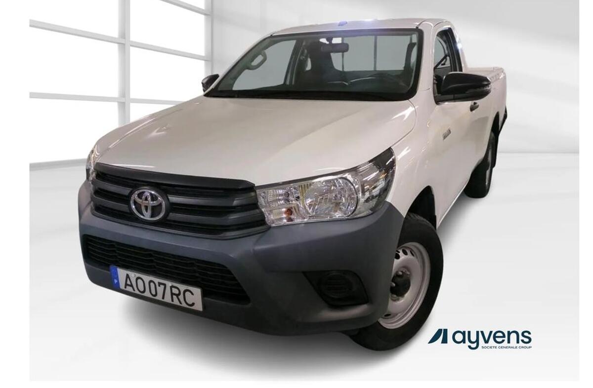 TOYOTA Hilux 2.4 D-4D 2WD CE CM