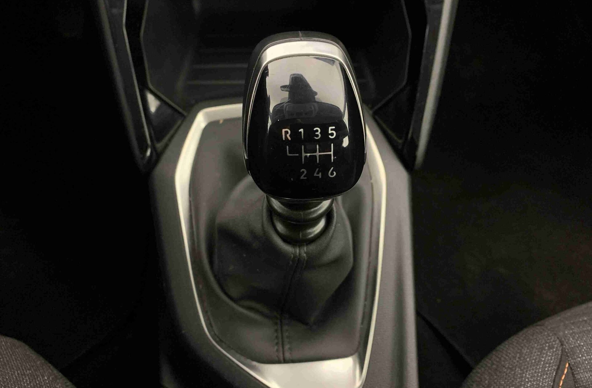 PEUGEOT 208 1.2 PureTech Style