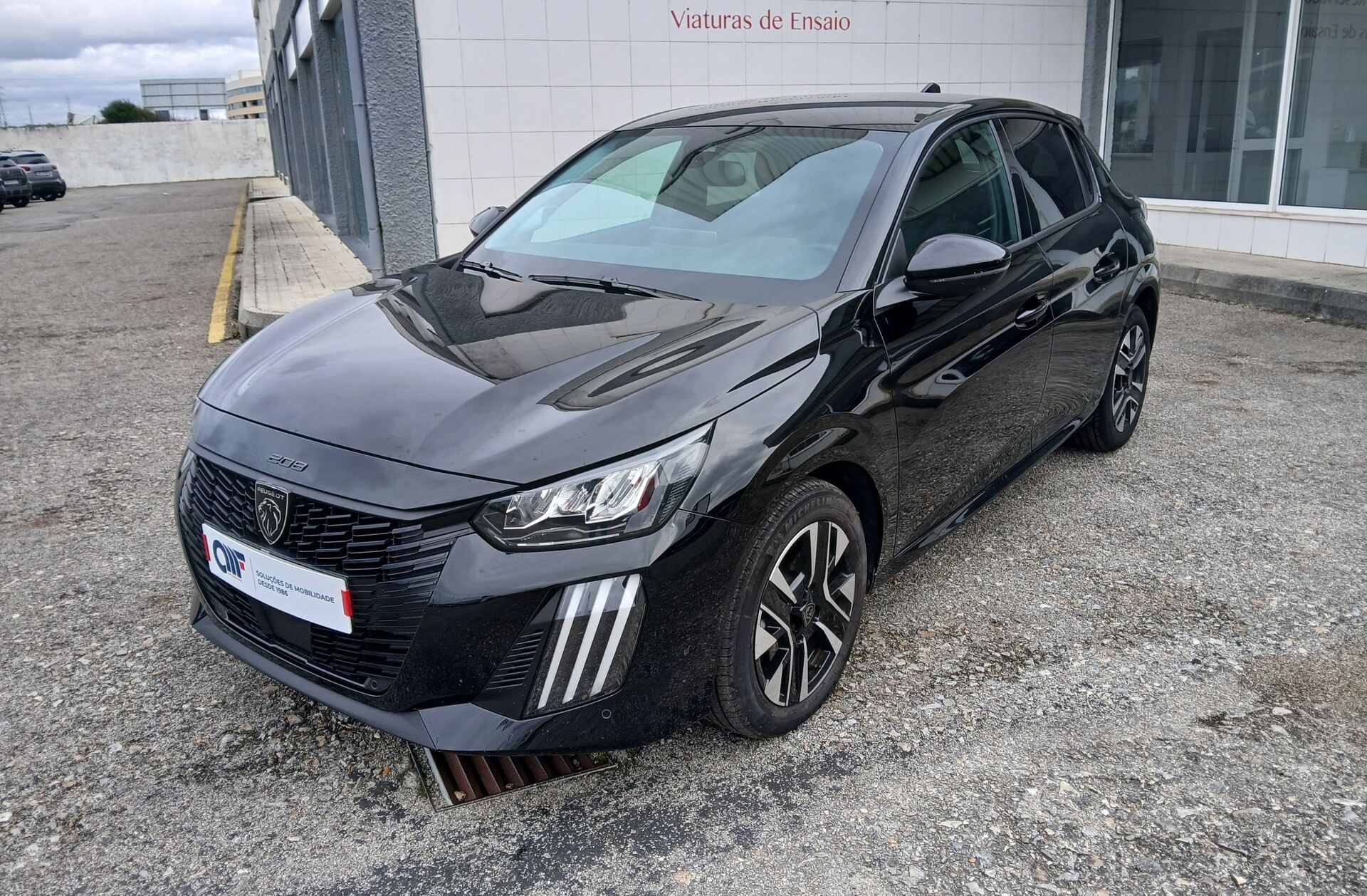 PEUGEOT 208 1.2 Hybrid Allure e-DCS6