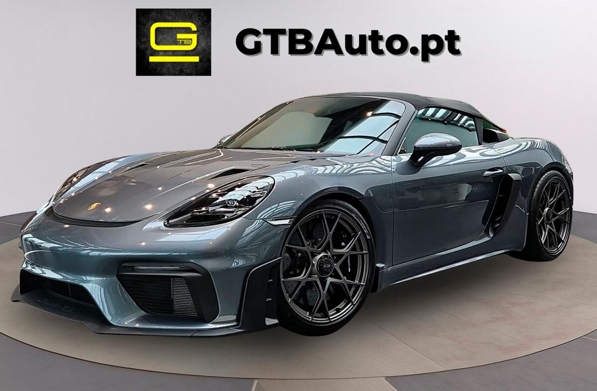 PORSCHE 718 Spyder RS