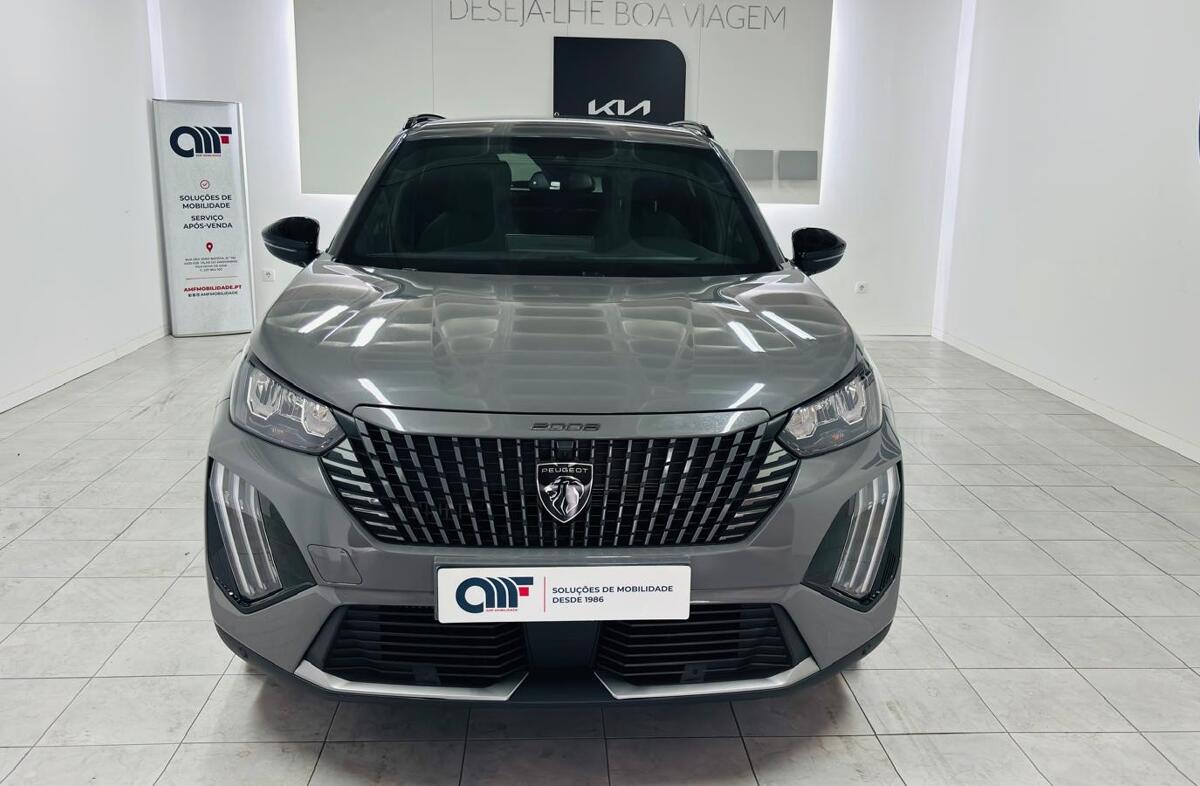 PEUGEOT 2008 1.2 PureTech Allure