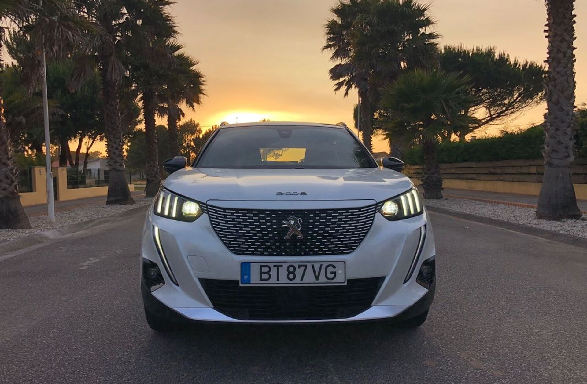 PEUGEOT 2008 e- 50 kWh GT