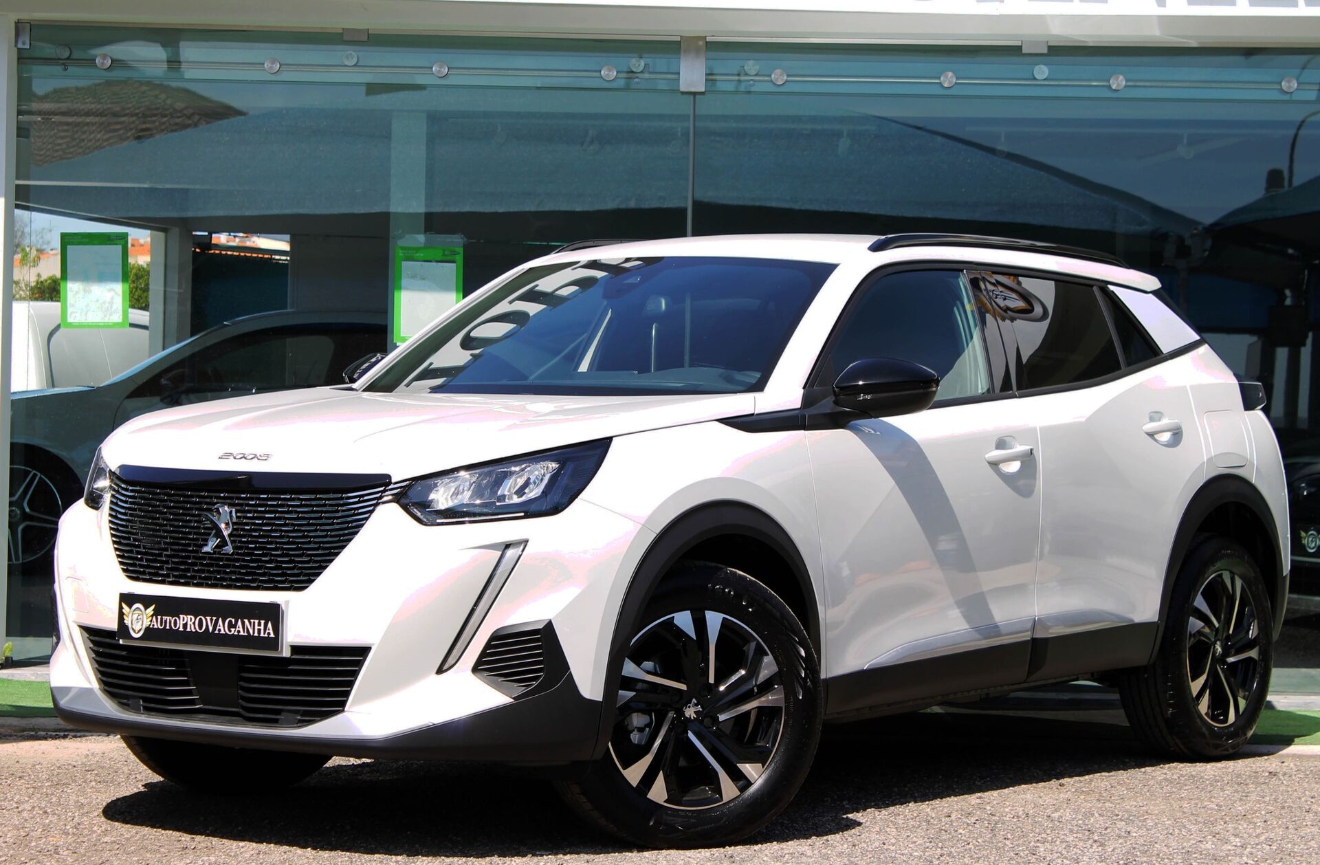 PEUGEOT 2008 1.2 PureTech Allure