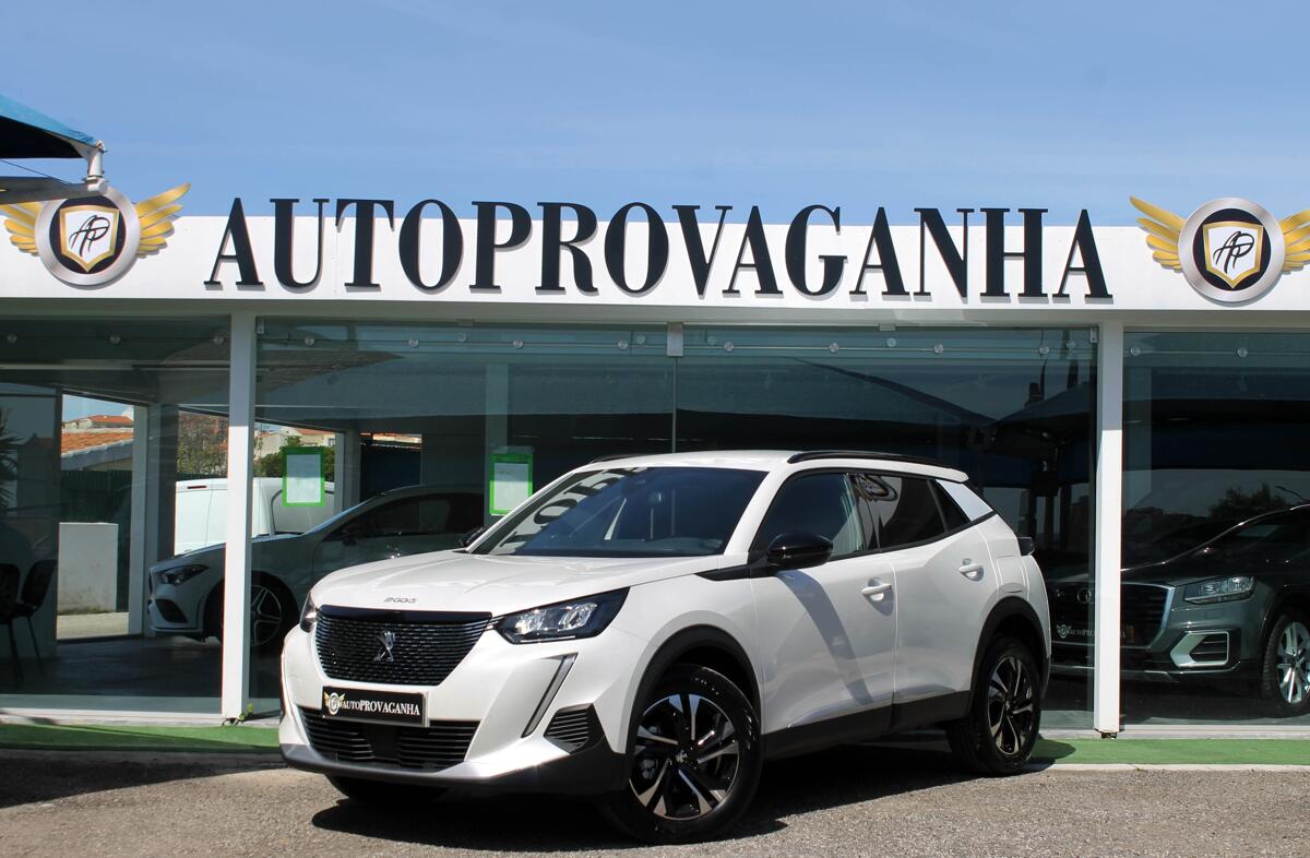 PEUGEOT 2008 1.2 PureTech Allure