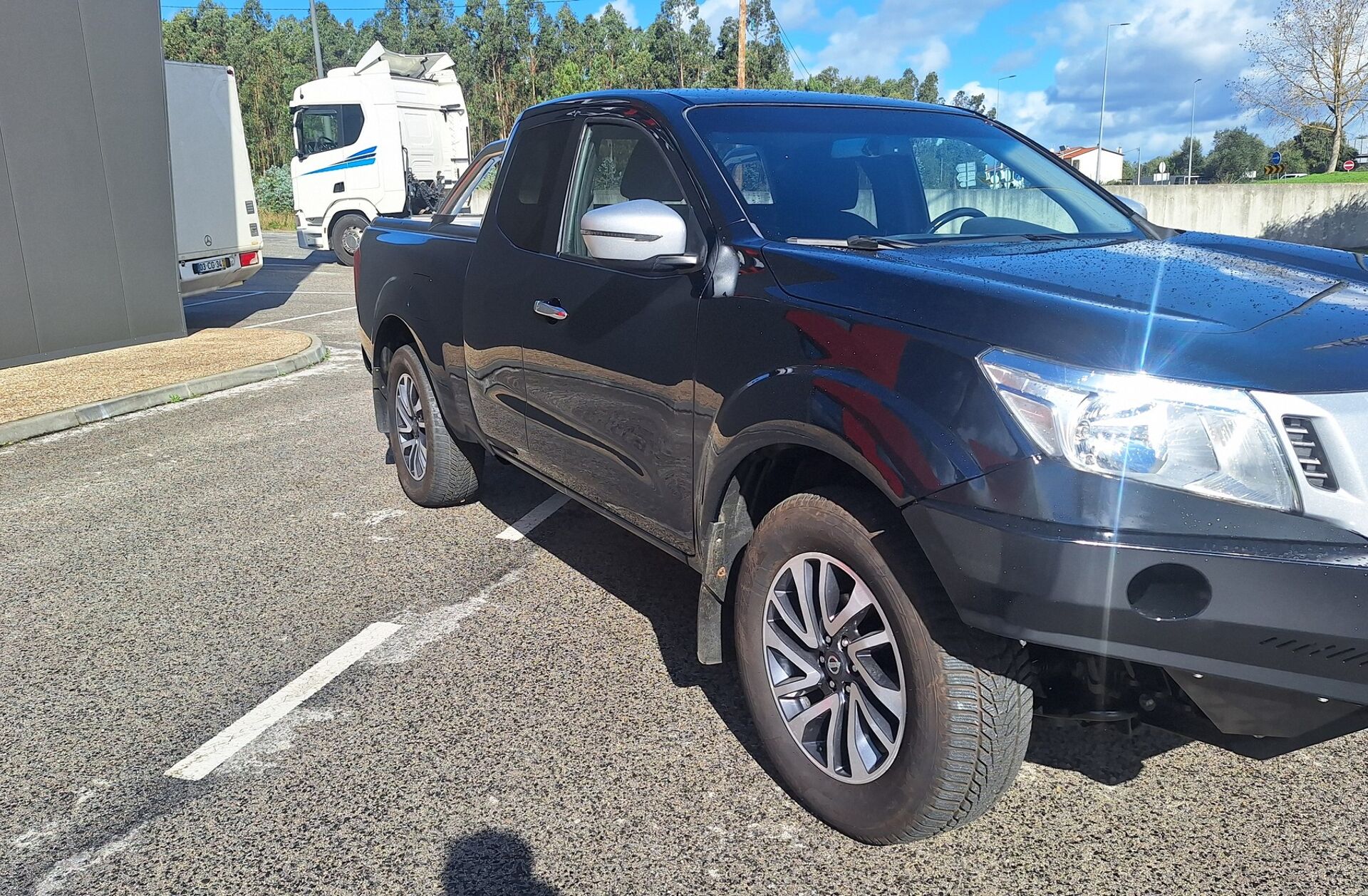 NISSAN Navara 2.3 dCi CD 4WD N-Connecta