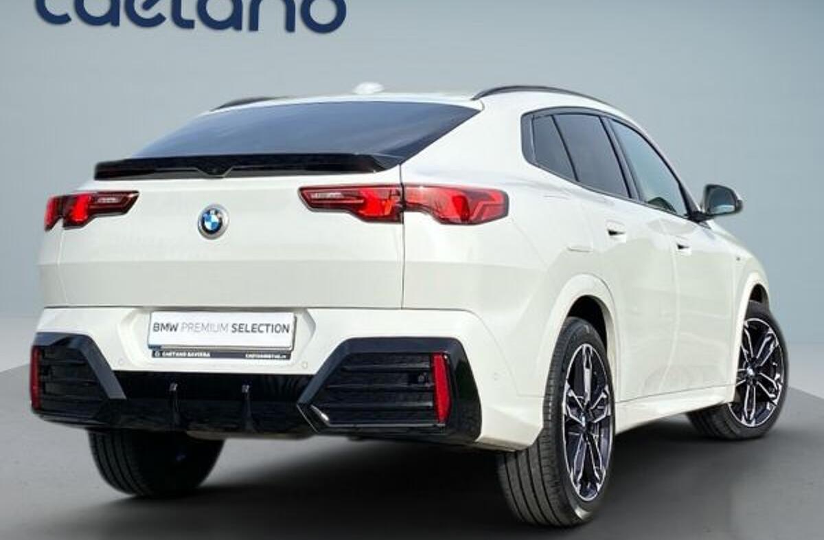 BMW X2 sDrive18d Pack Desportivo M