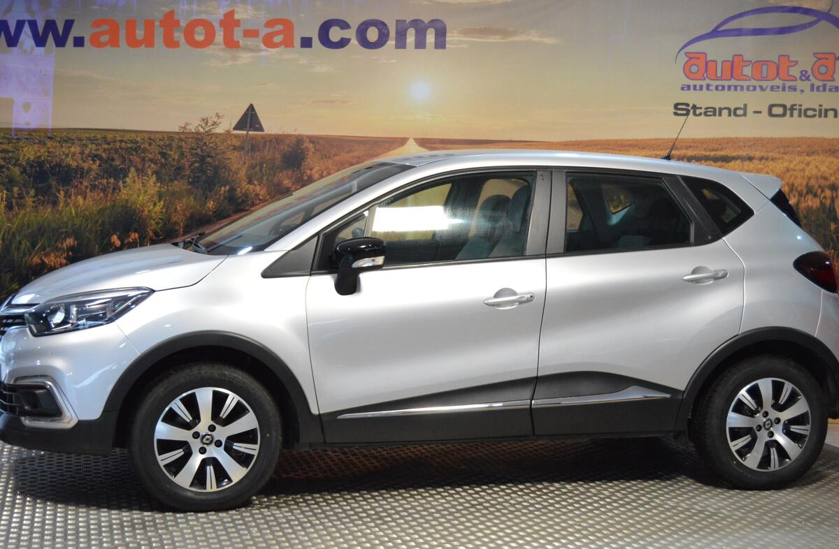 RENAULT Captur 0.9 TCe Exclusive