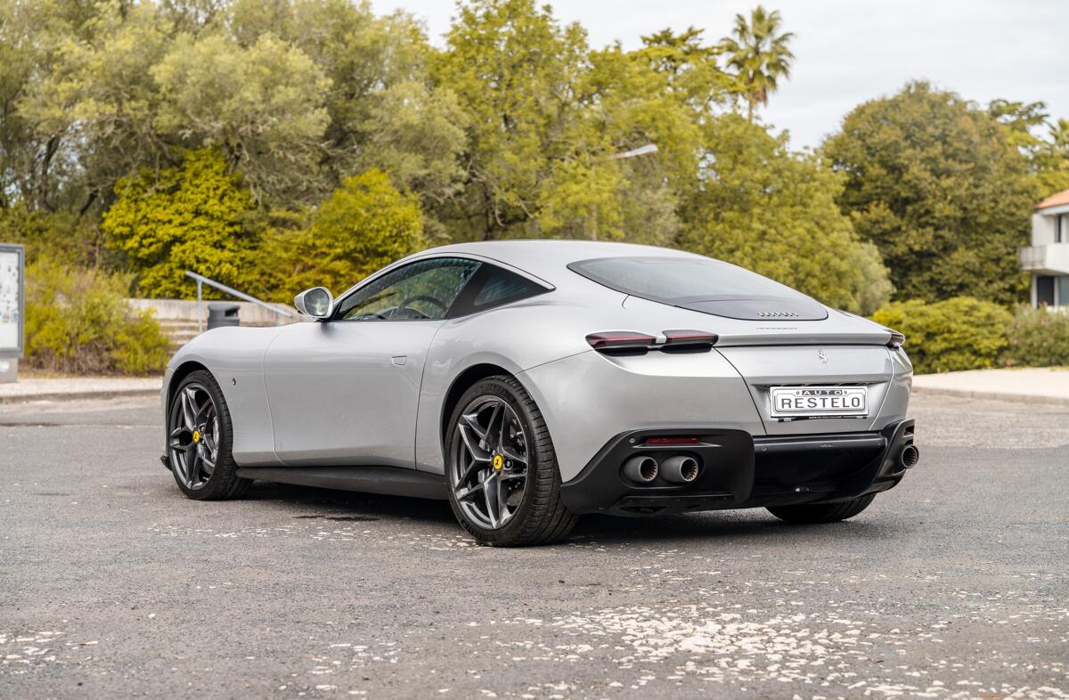 FERRARI Roma Roma