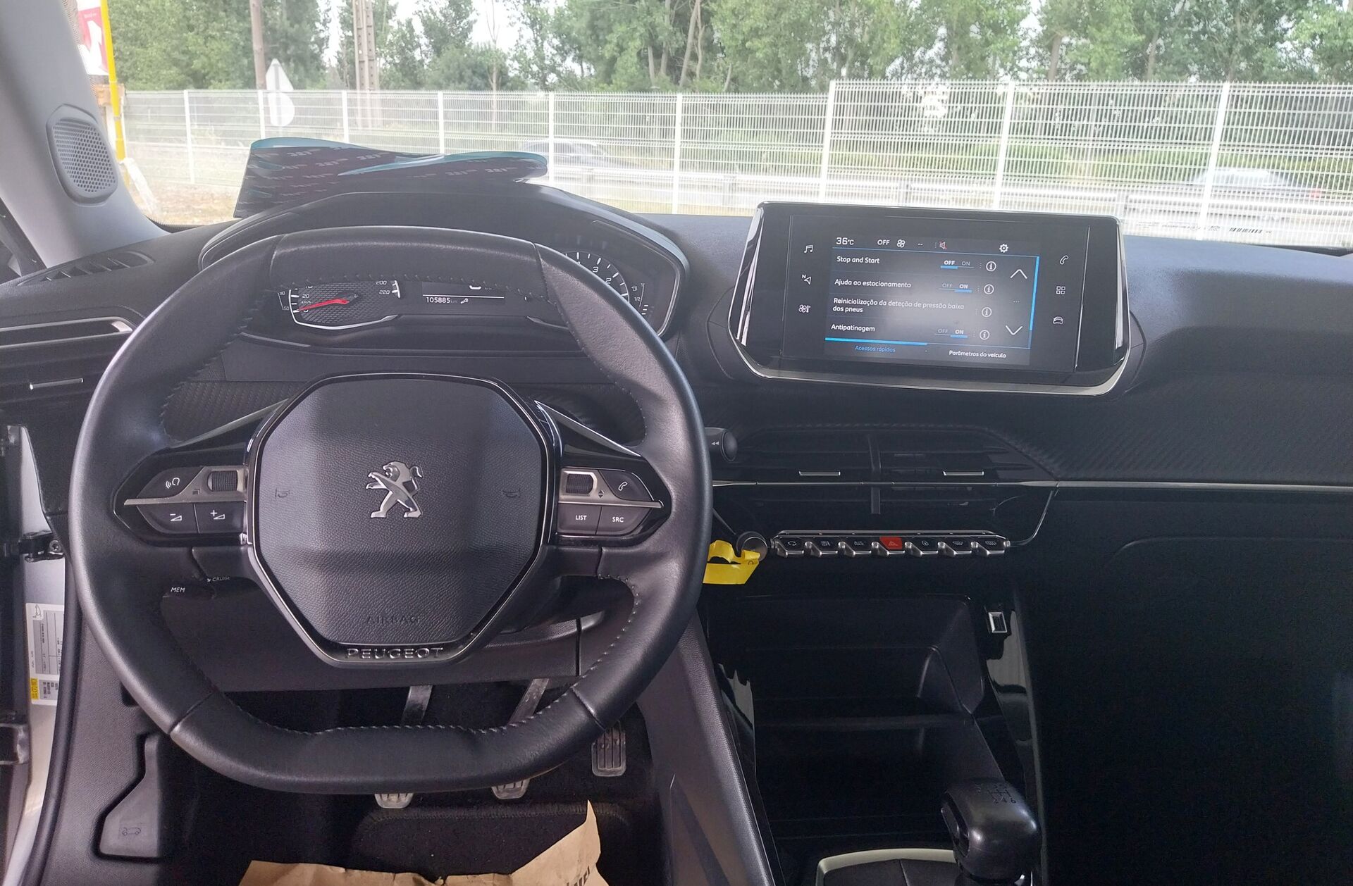 PEUGEOT 2008 1.5 BlueHDi Active Pack