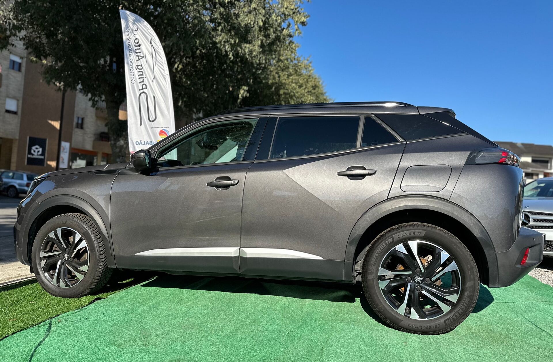 PEUGEOT 2008 1.5 BlueHDi Allure EAT8