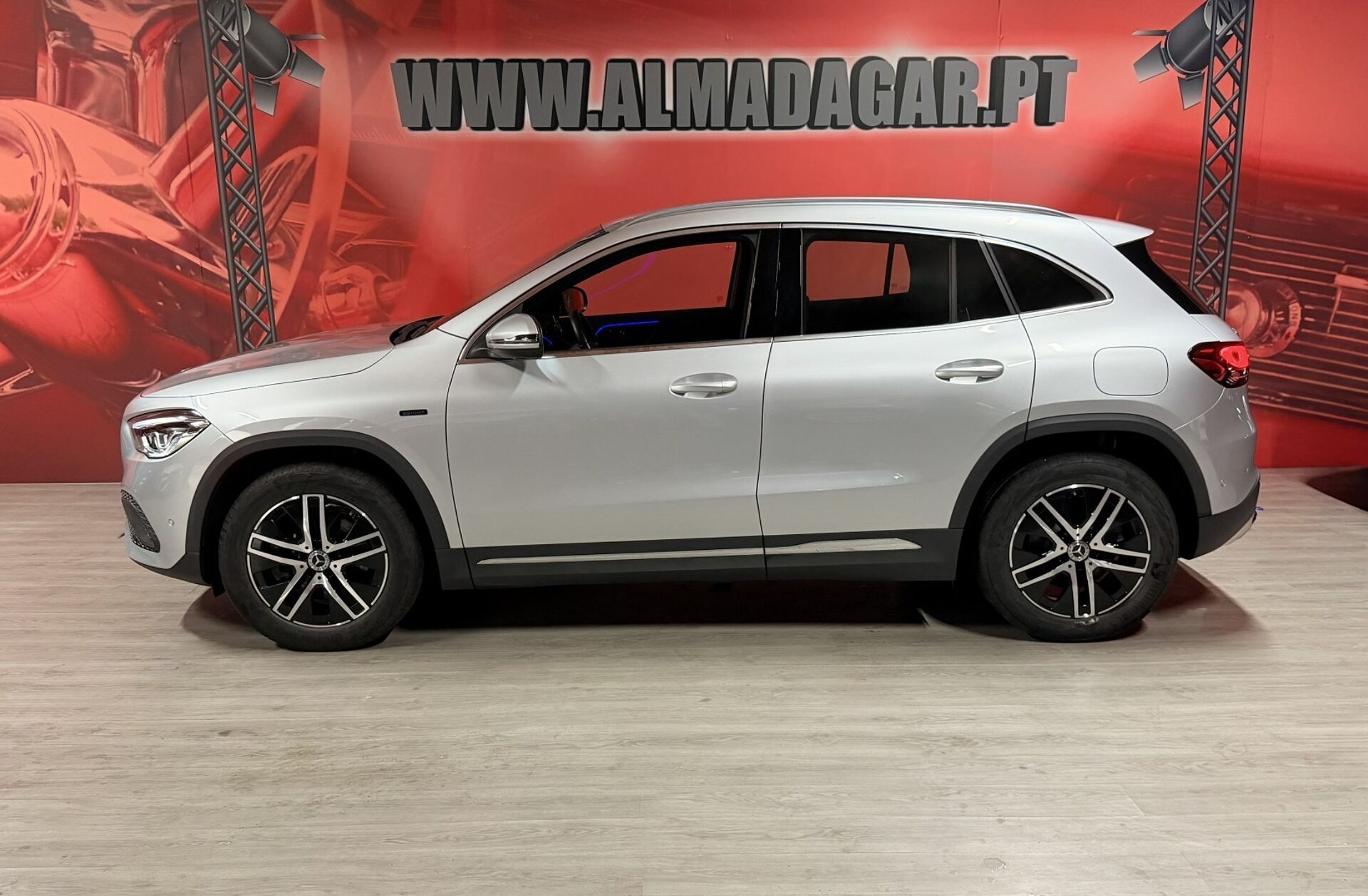 MERCEDES Classe GLA GLA 250 e Progressive