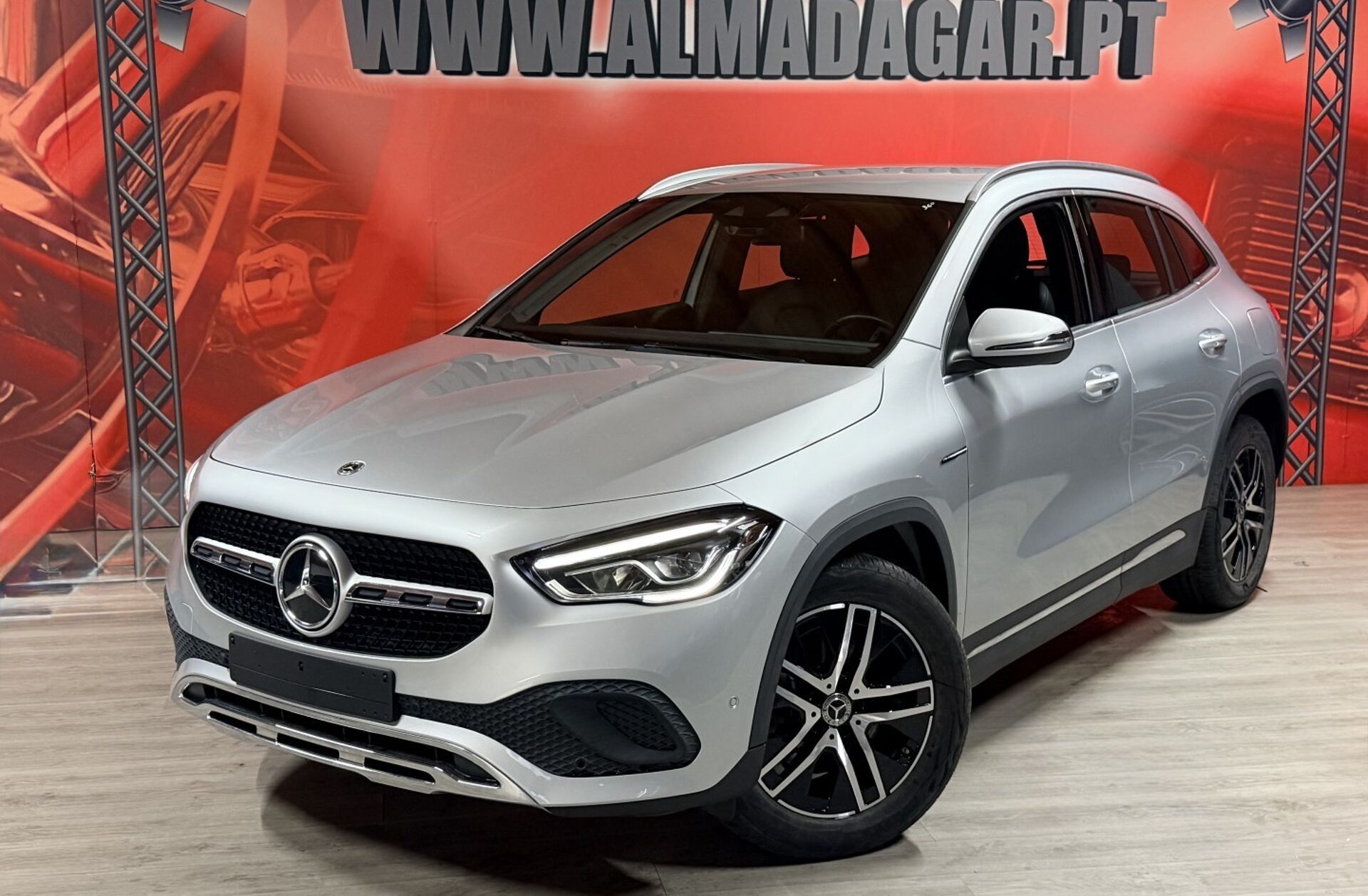 MERCEDES Classe GLA GLA 250 e Progressive