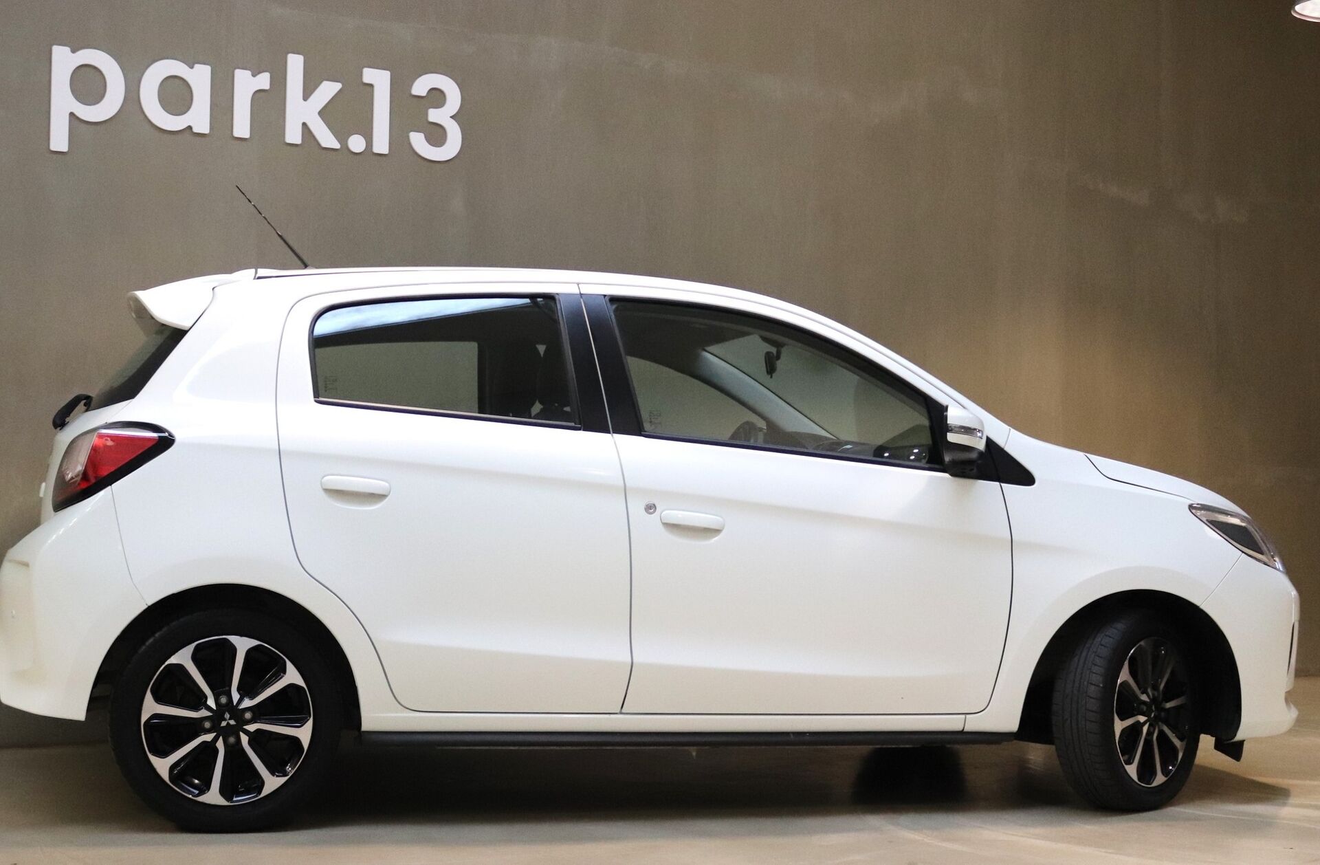 MITSUBISHI Space Star 1.2 Intense CVT