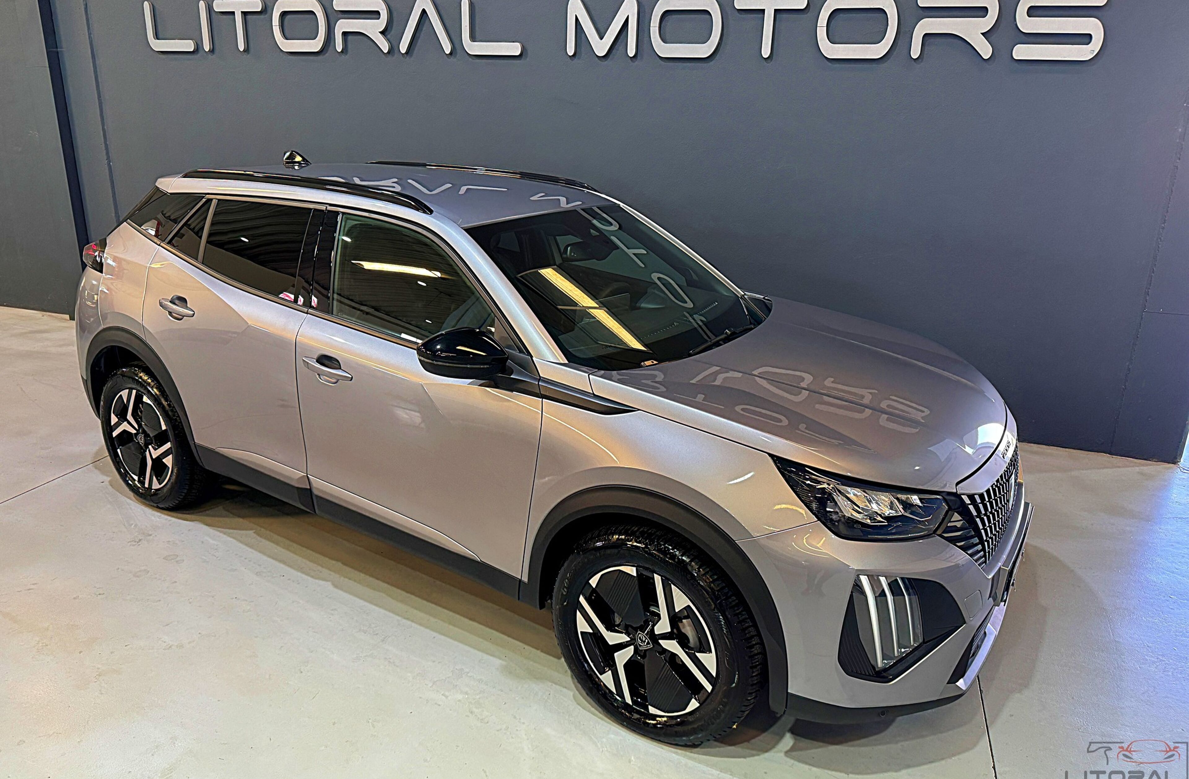 PEUGEOT 2008 1.2 PureTech Allure