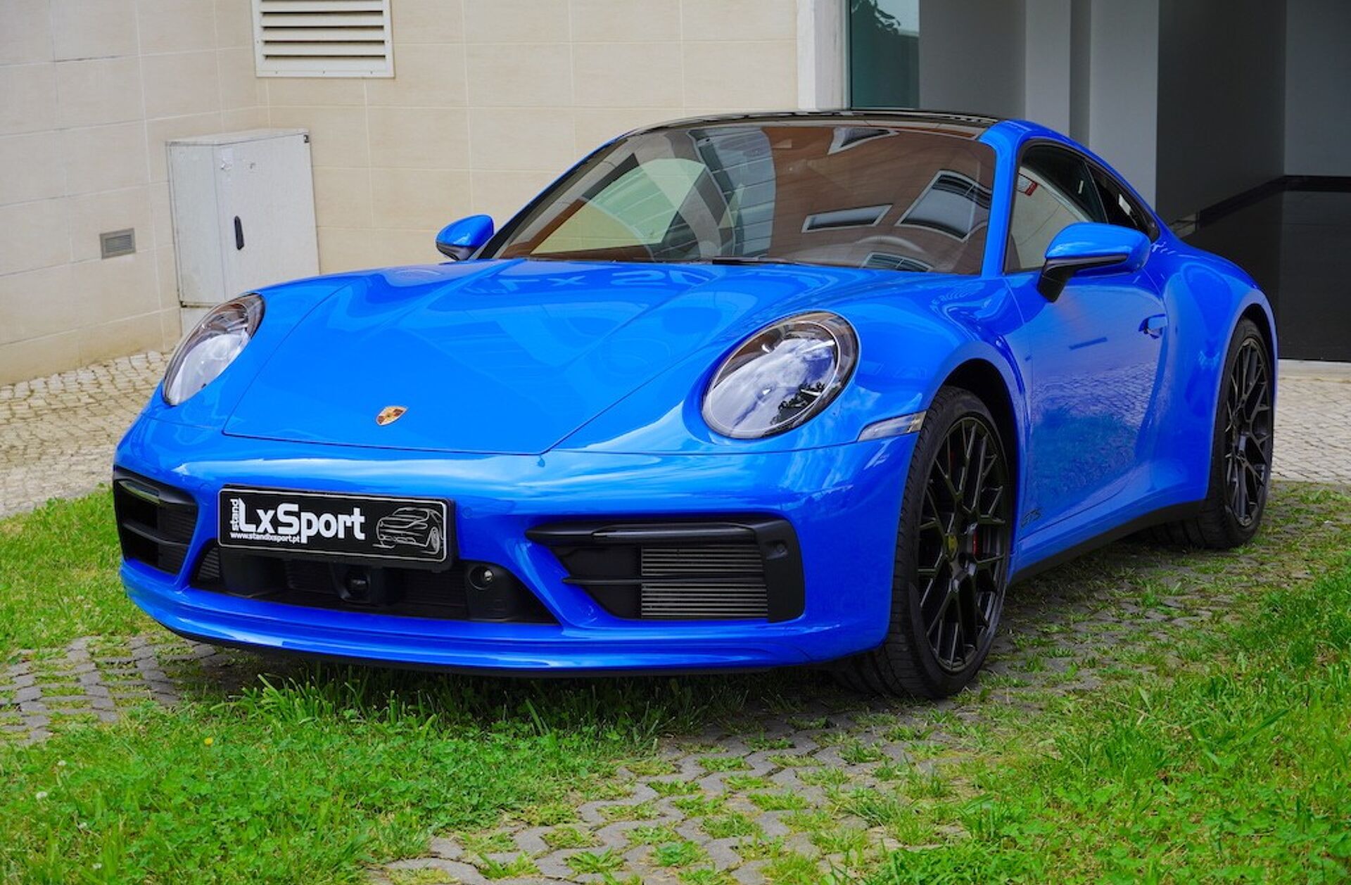 PORSCHE 911 Carrera GTS PDK